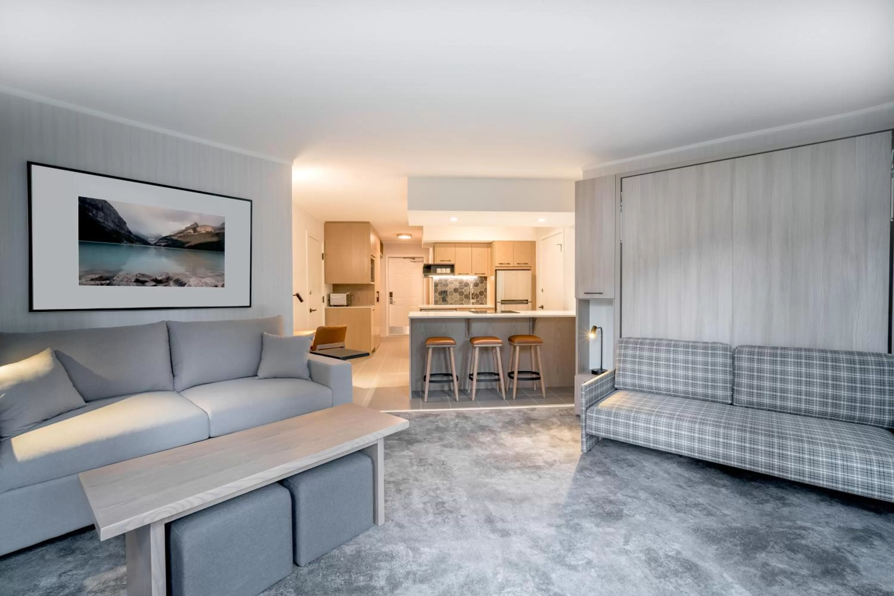 Kitchen or kitchenette in Lake Louise Inn