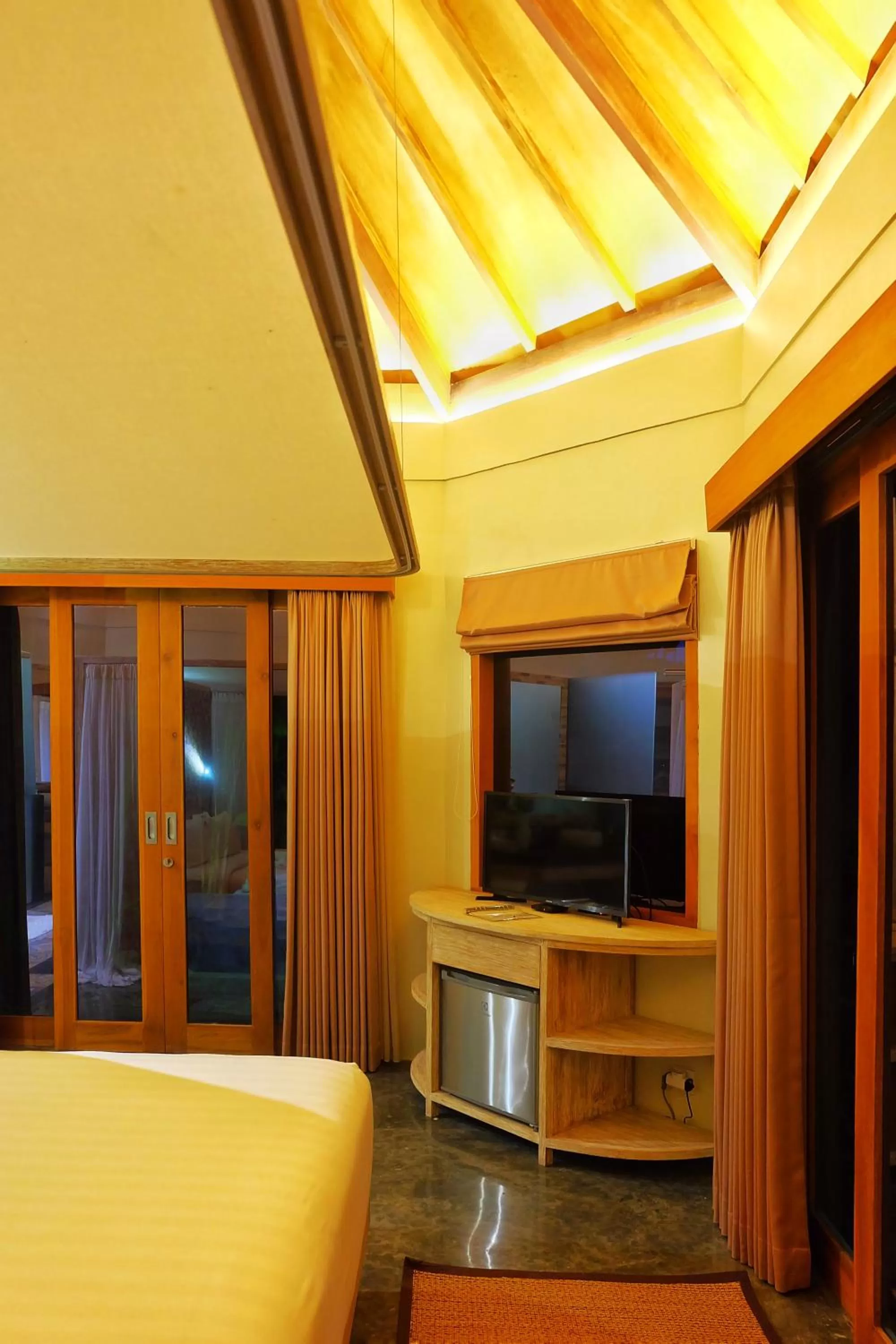 TV and multimedia, Bed in Kadewa Retreat Ubud - Adults Only