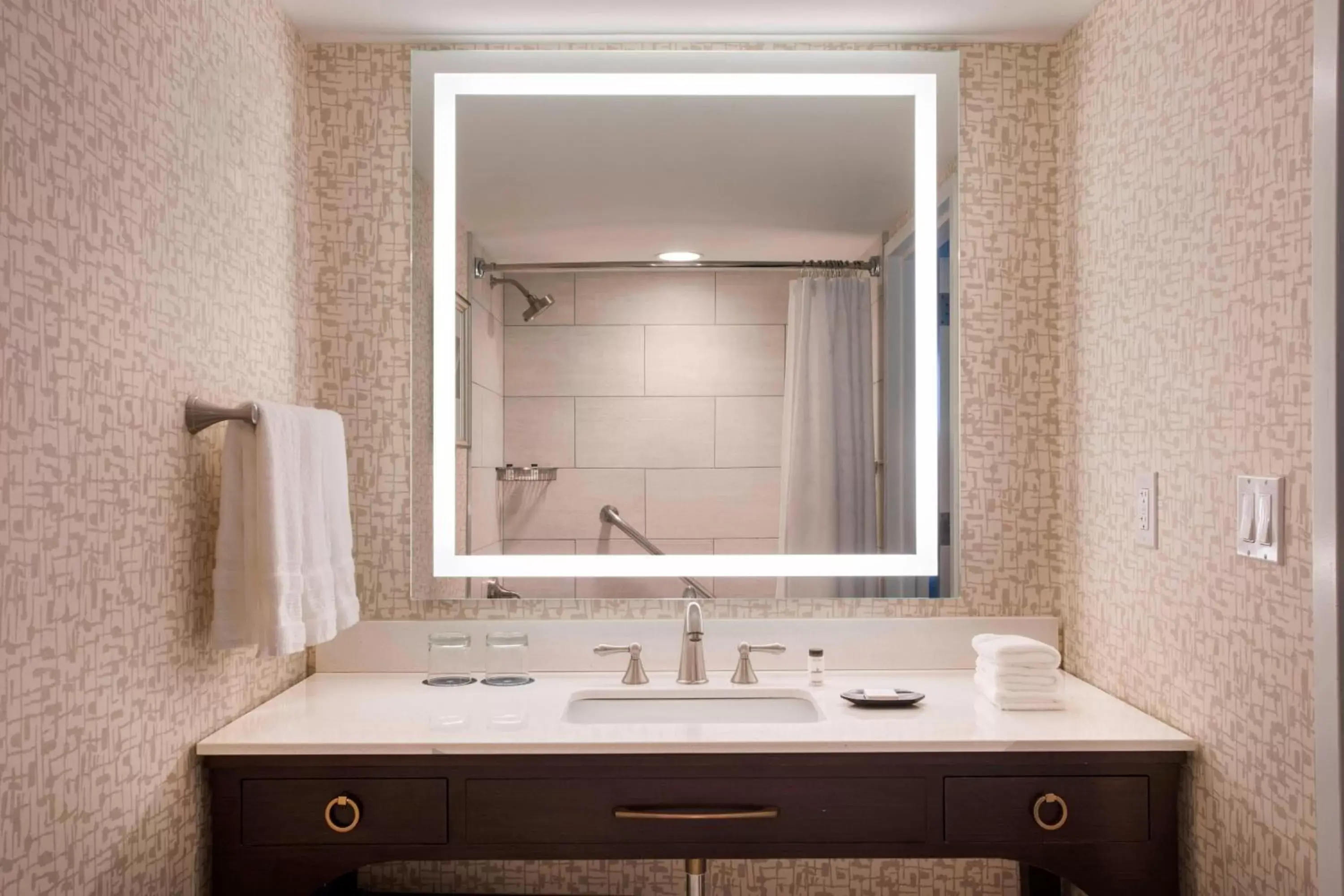 Club Level King Room in Sheraton Mahwah Club Level King Room in Sheraton Mahwah