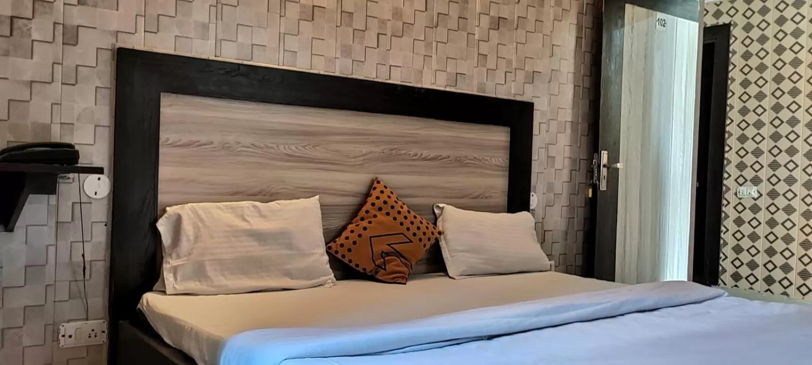 Bedroom, Bed in Hotel Taj Stay Agra