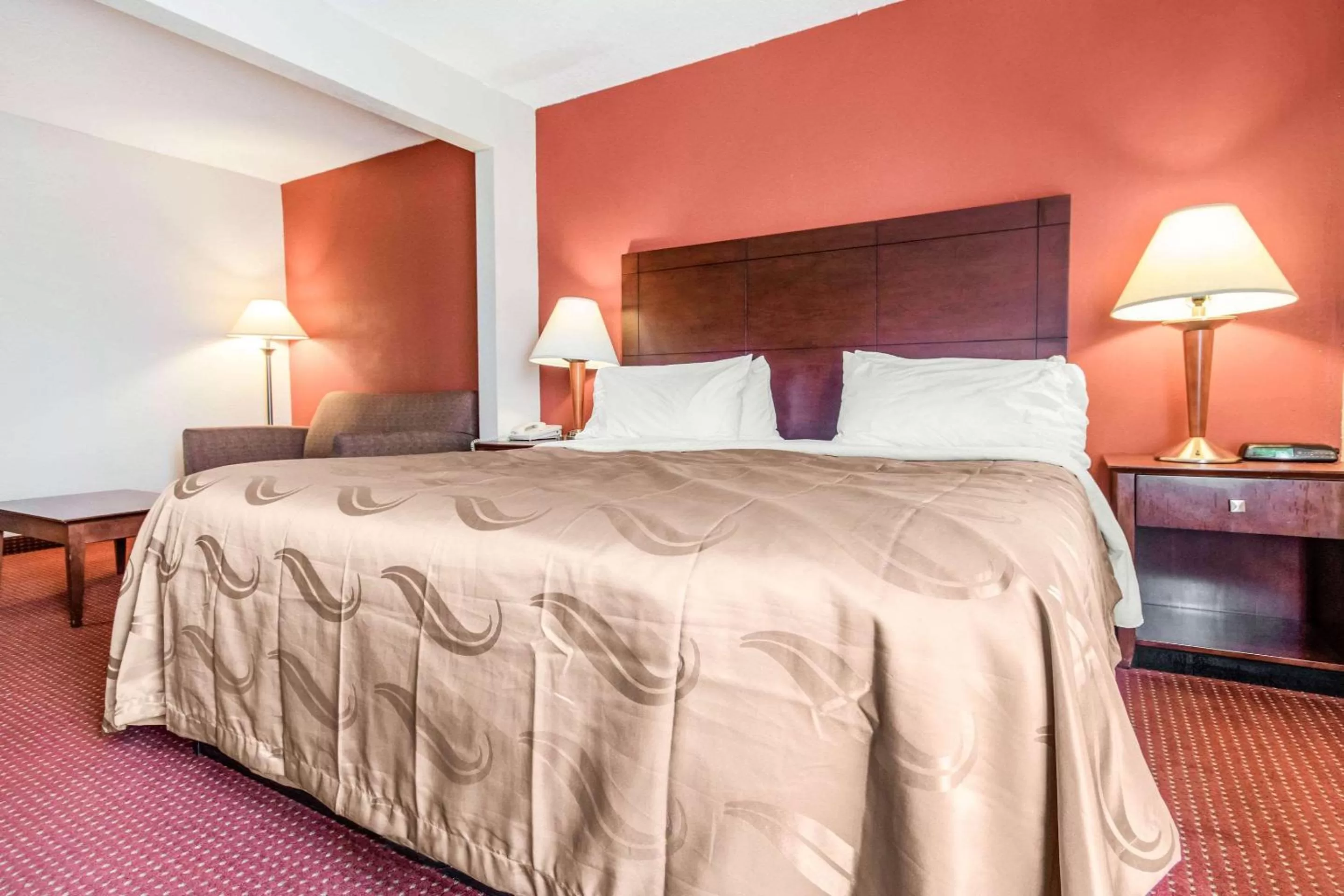 Photo of the whole room, Bed in Quality Inn & Suites Lawrenceburg