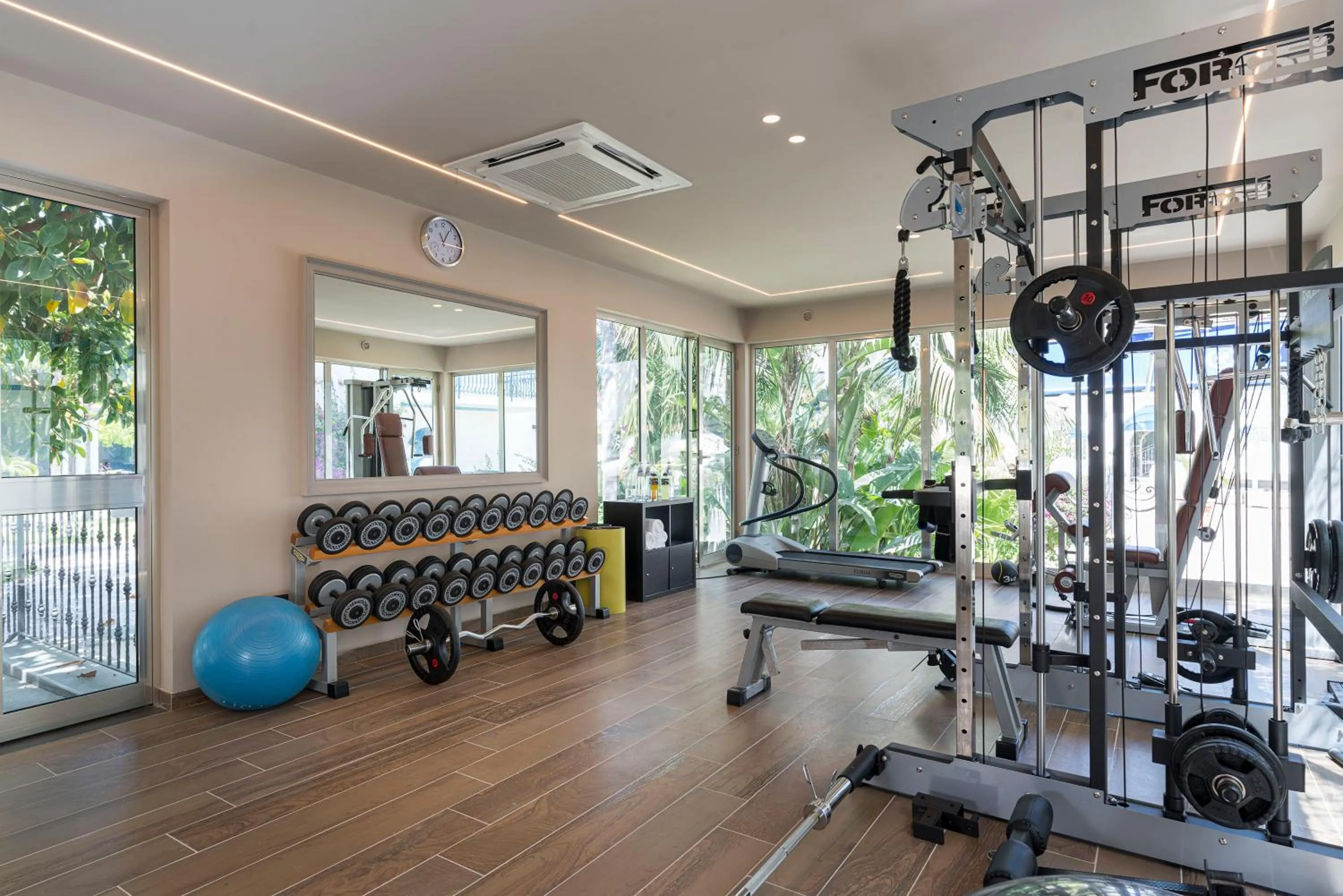 Fitness centre/facilities in Sant Alphio Garden Hotel & SPA