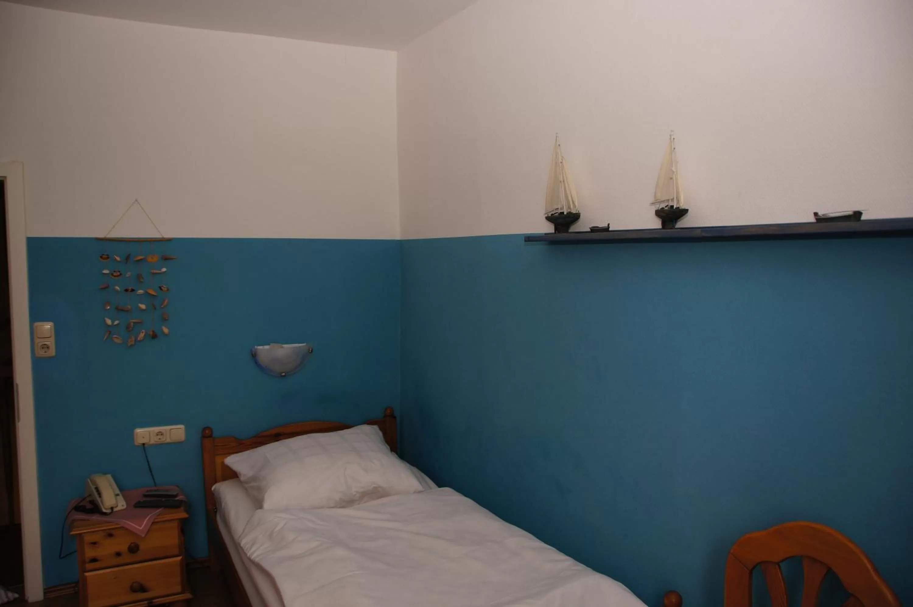 Photo of the whole room, Bed in Hotel Paseo