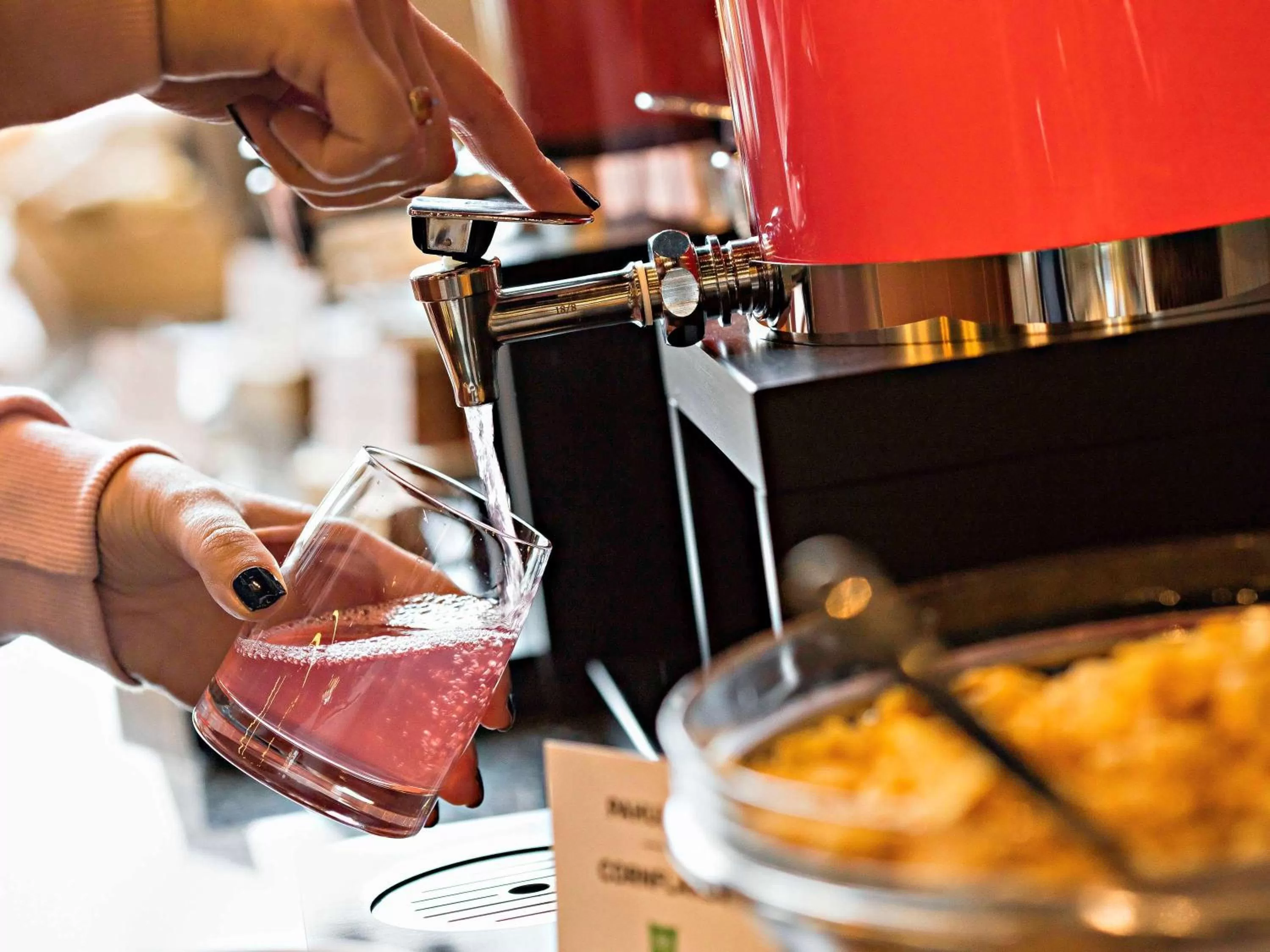 Restaurant/places to eat in Ibis Styles Kuala Lumpur Fraser Business Park