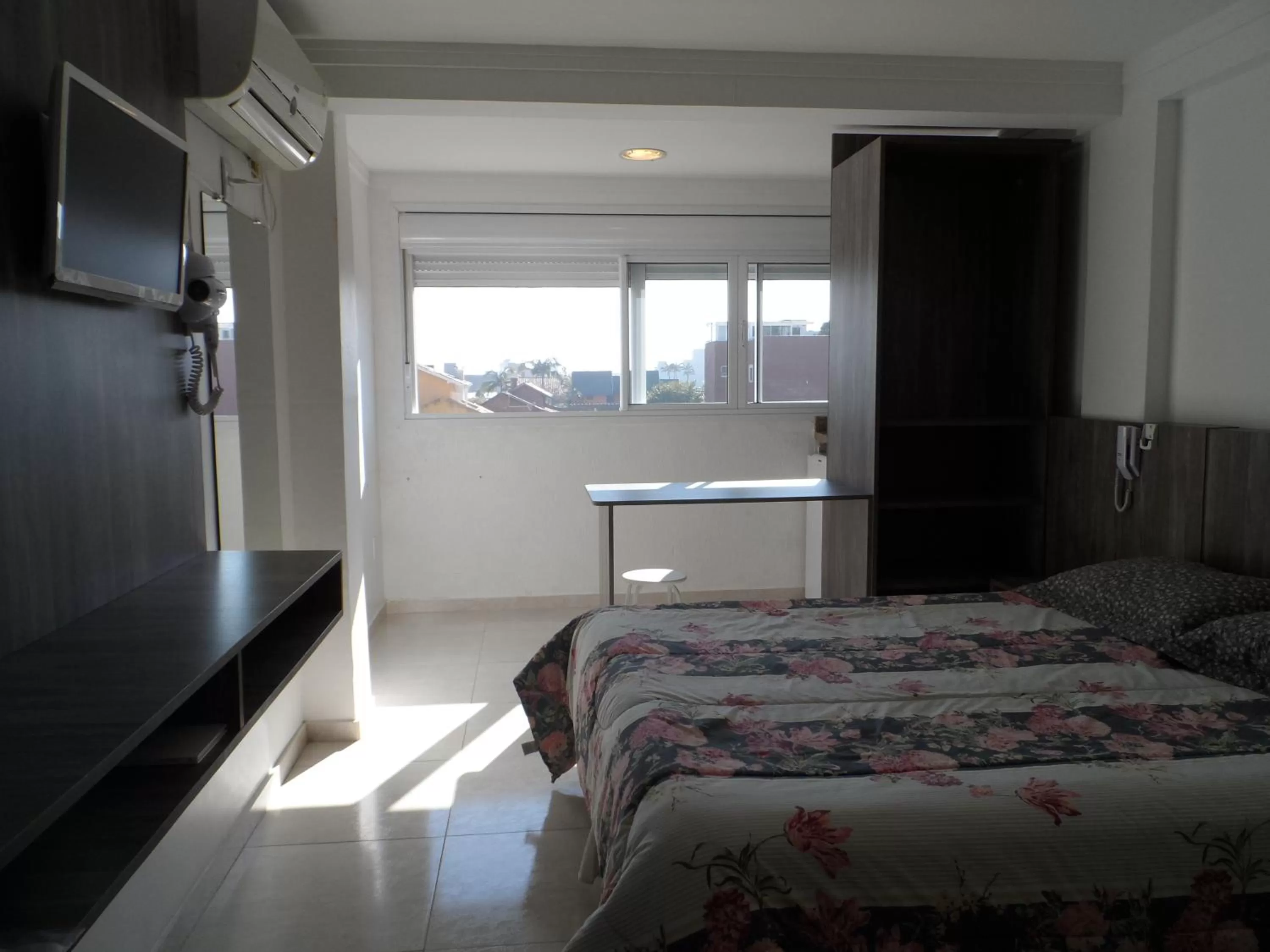 Bedroom, Bed in Hotel Jardim do Mar