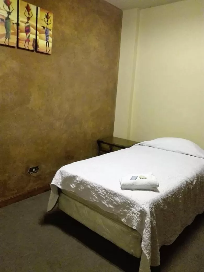 Bed in HOTEL MAISON FIORI (Plaza Colon)