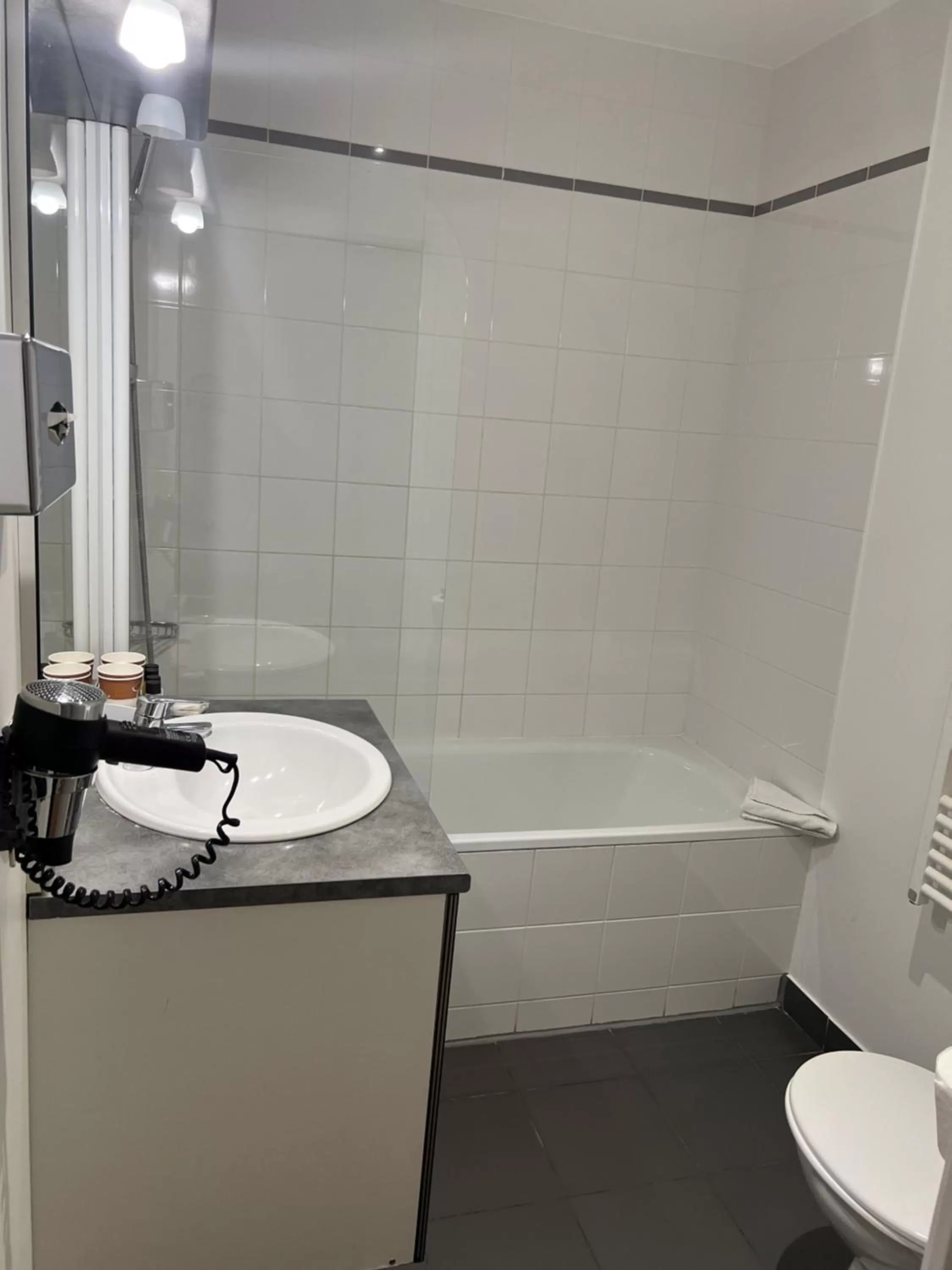 Bathroom in Residhome Neuilly Bords De Marne