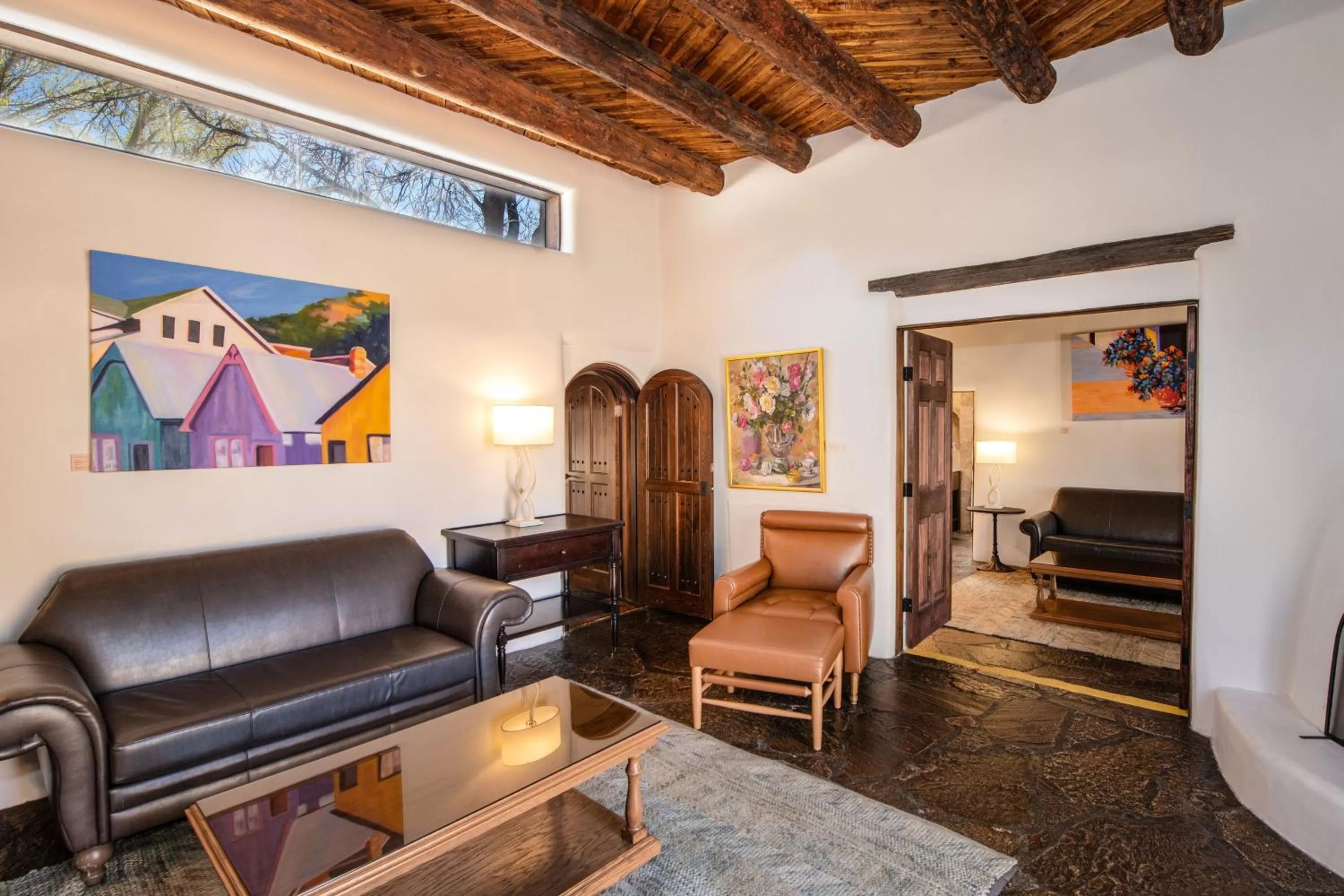 Living room in La Posada De Santa Fe, a Tribute Portfolio Resort & Spa