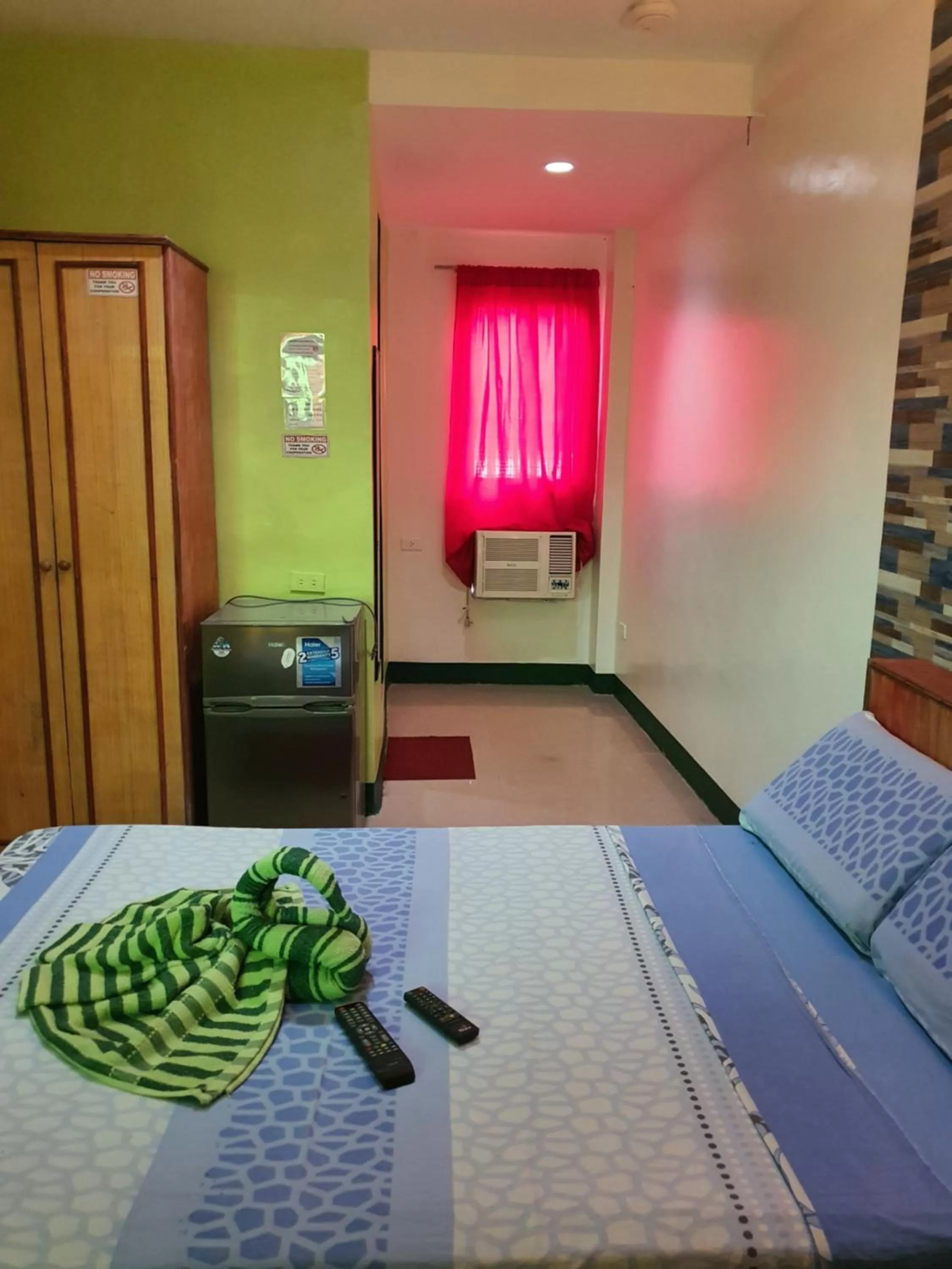 Bedroom, Bed in Aosmec Square Hotel