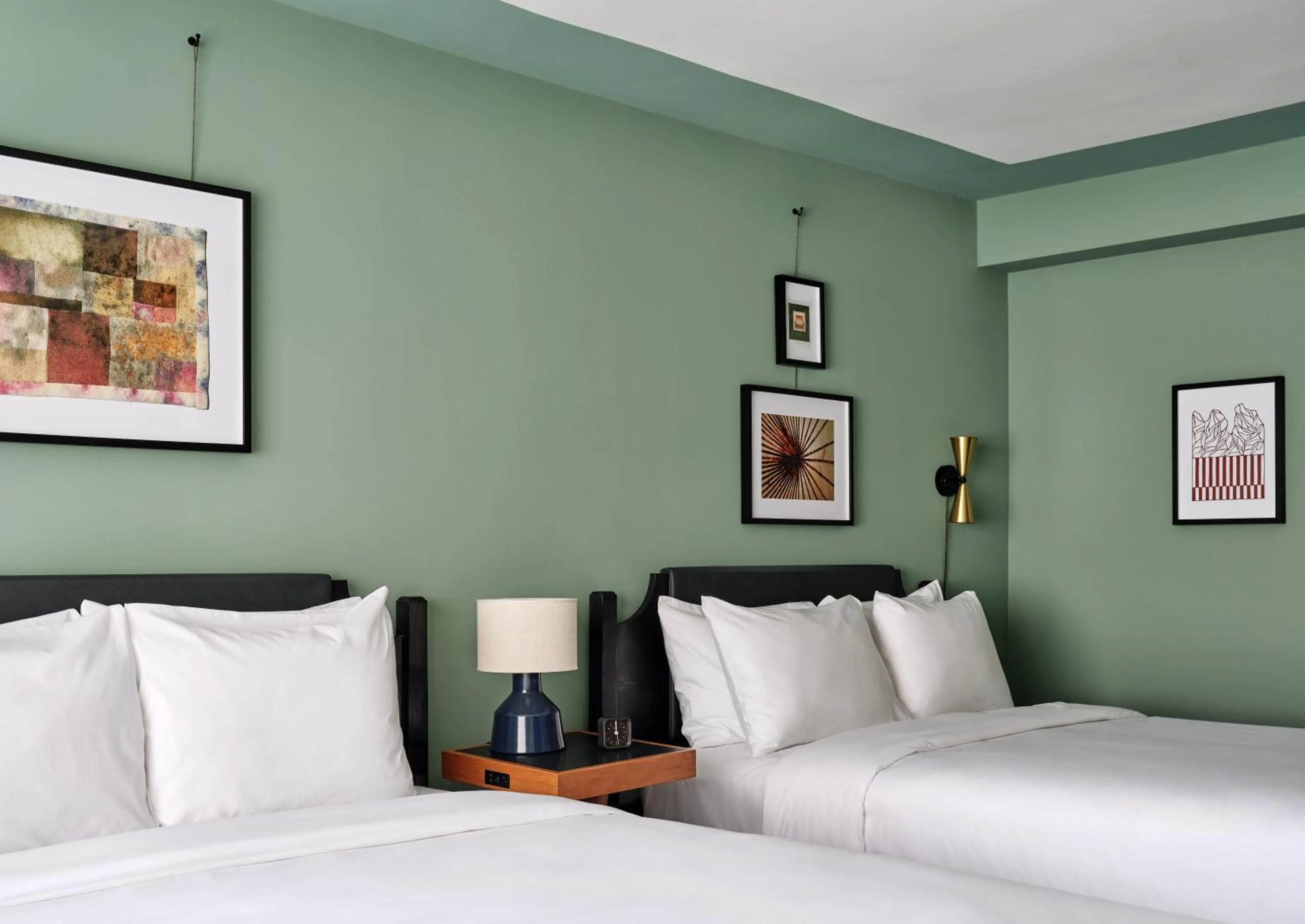 Bedroom, Bed in Romer Hell's Kitchen