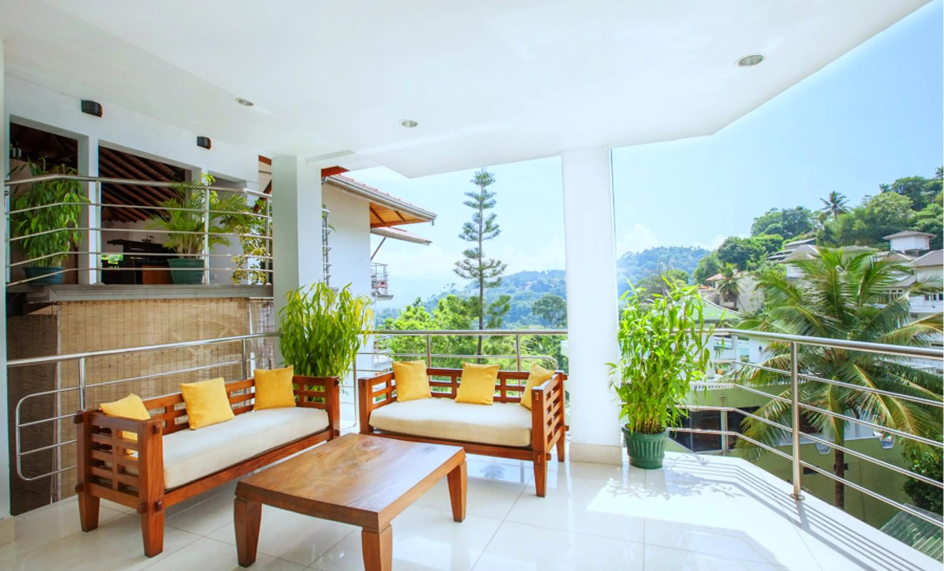 Lobby or reception in Senani Hotel