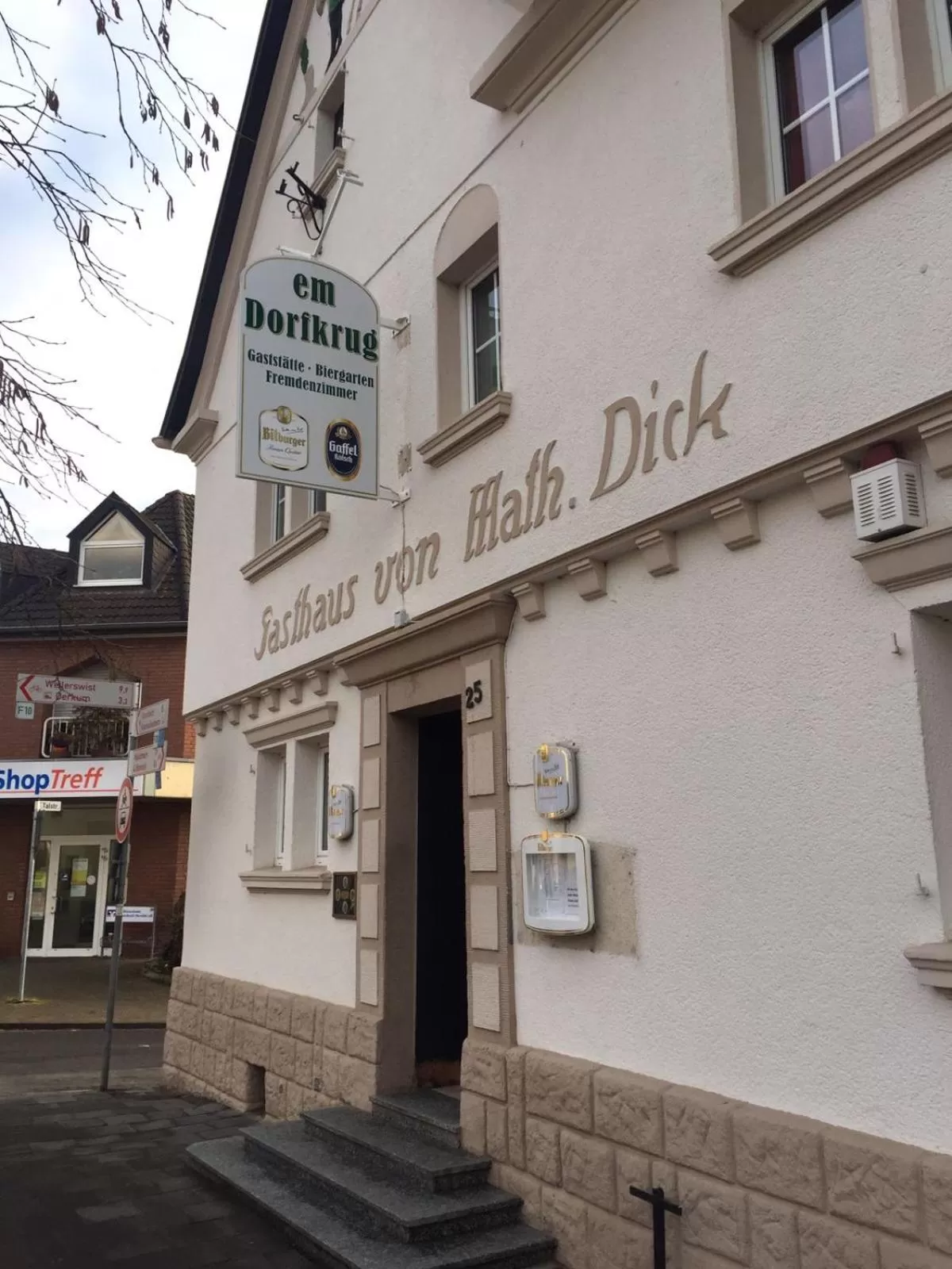 Facade/entrance in em Dorfkrug