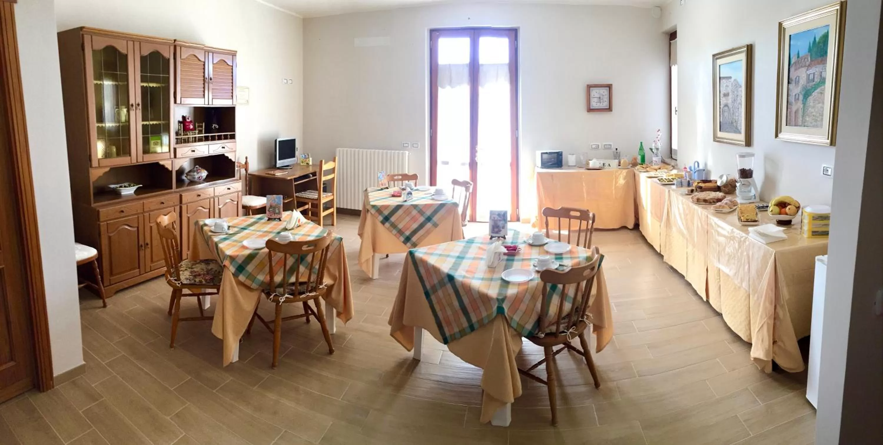 Communal lounge/ TV room, Restaurant/Places to Eat in B&B Le Stagioni