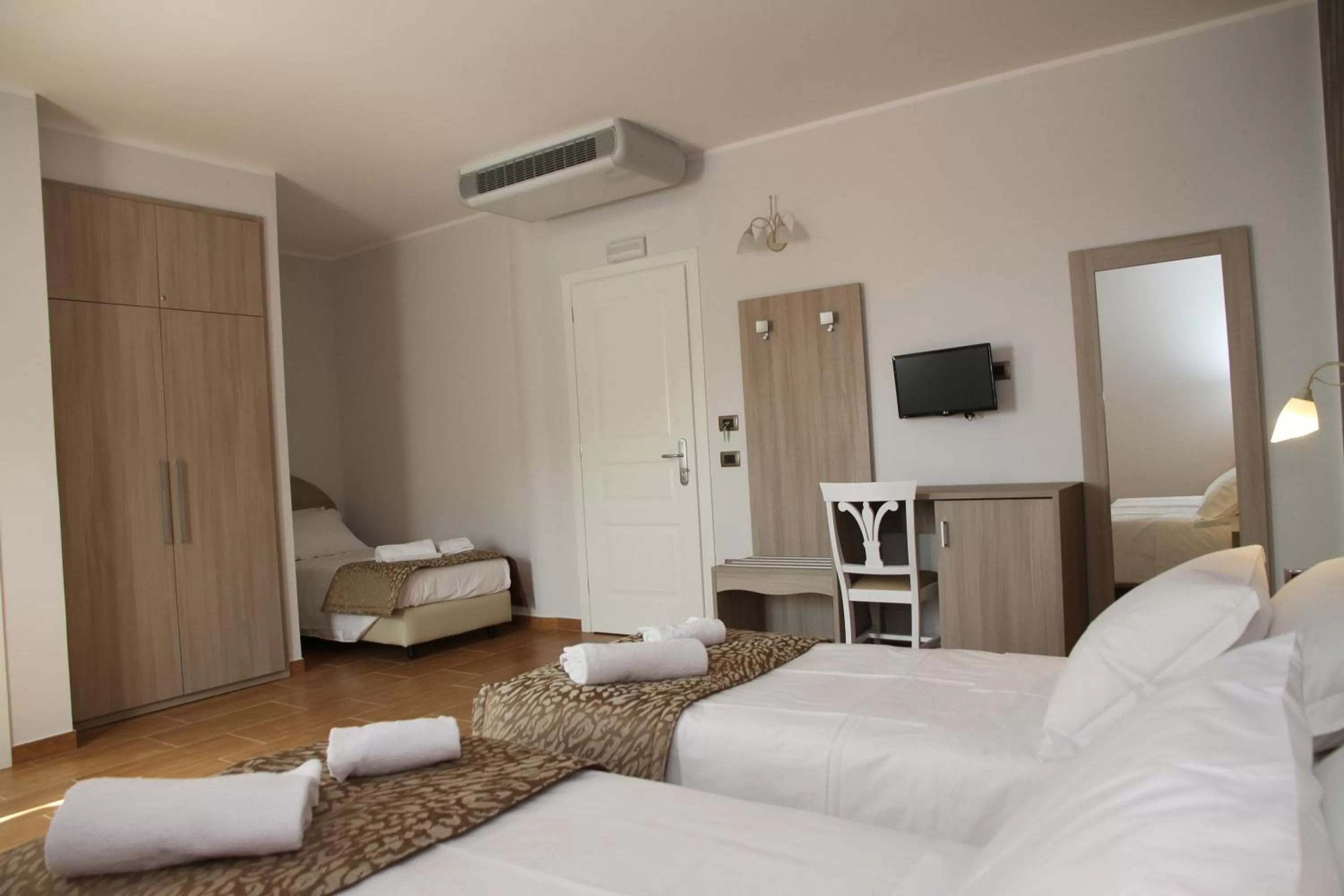 Bed in Monte San Giovanni-Nebrodi Rooms