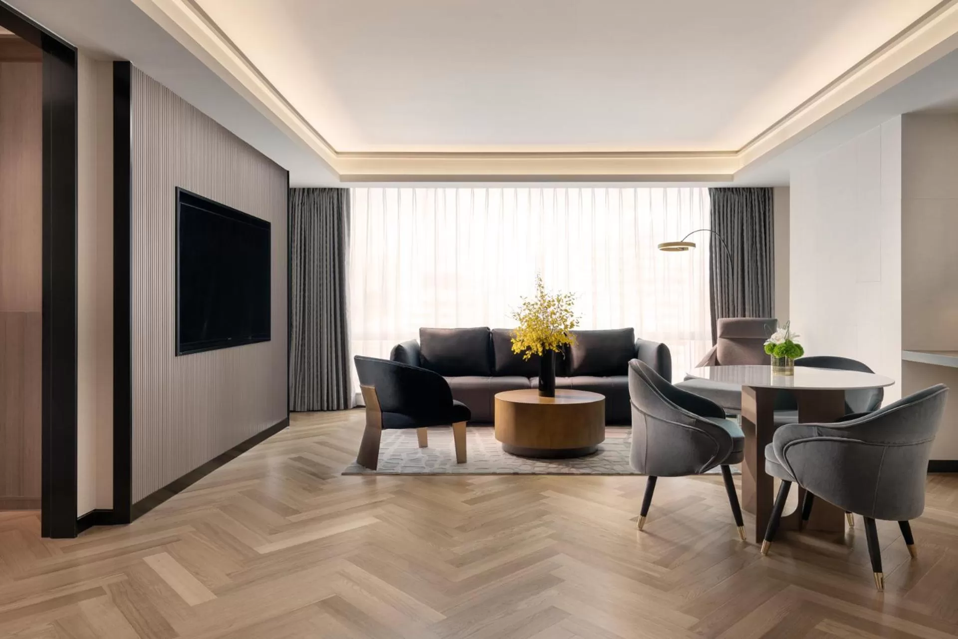 Communal lounge/ TV room in Pullman Shanghai Central