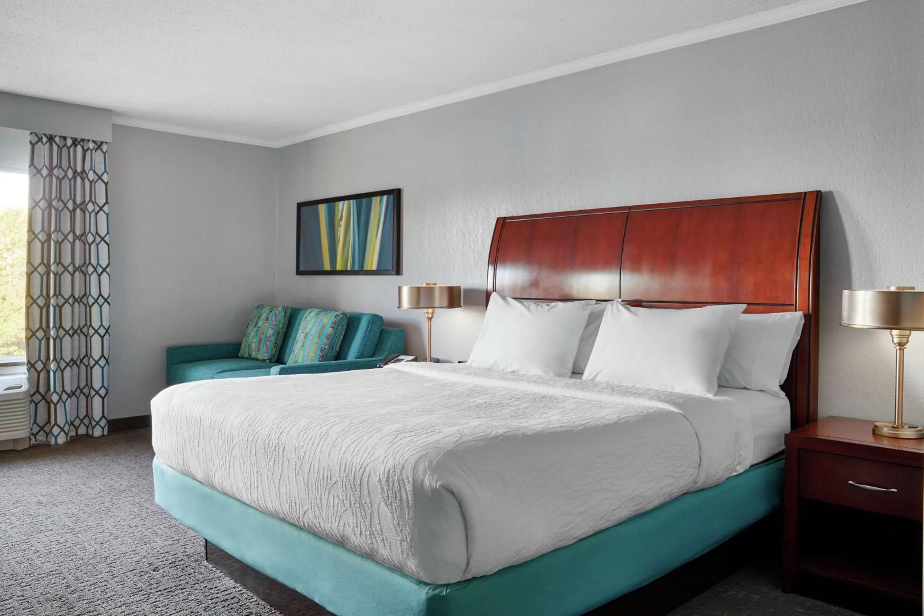 Living room, Bed in Hilton Garden Inn Allentown West