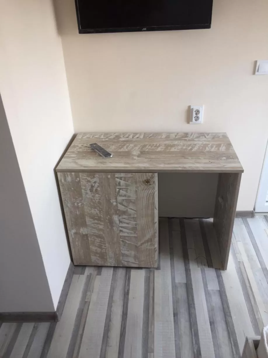 TV/Entertainment Center in Family Hotel Malibu