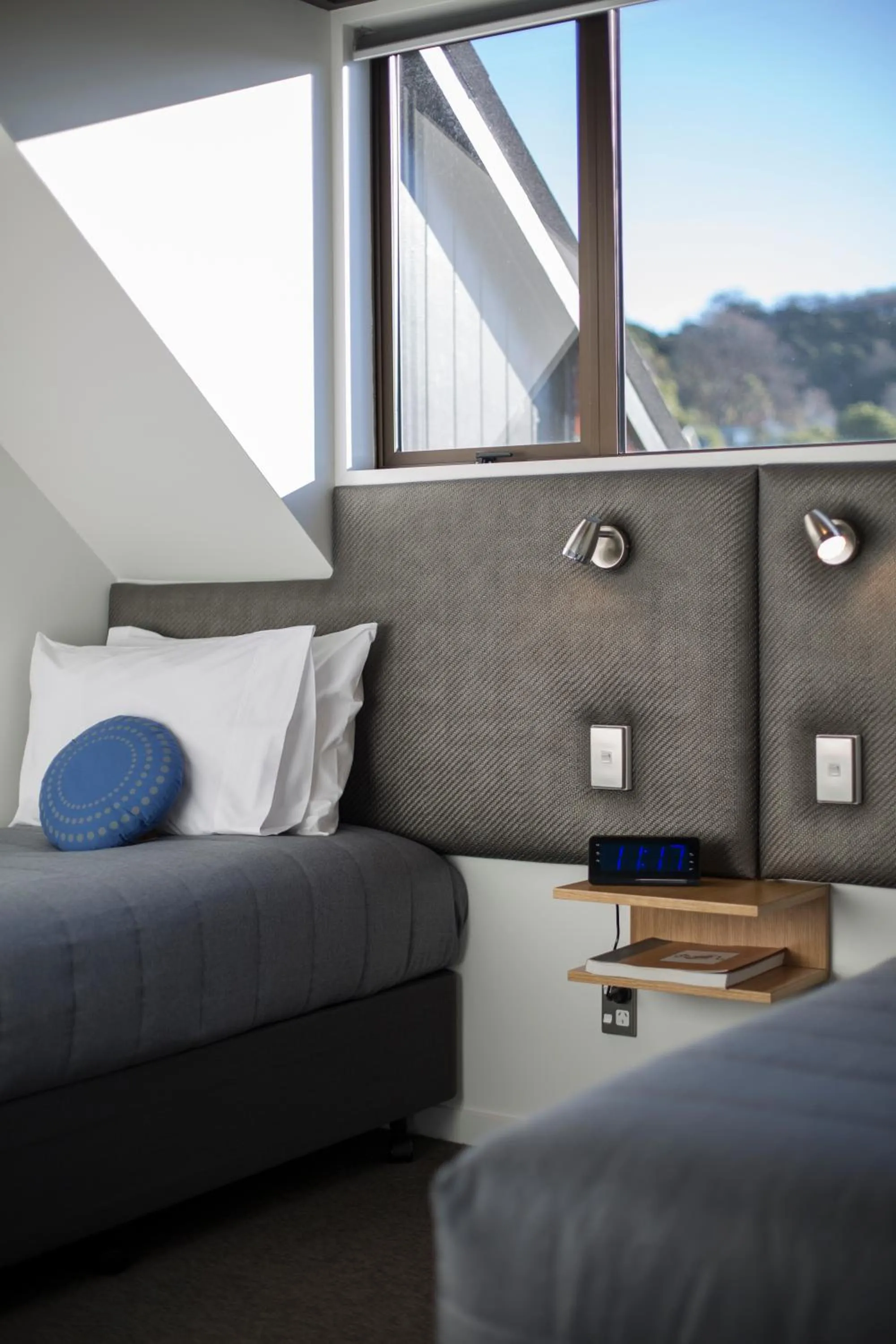 Bedroom, Bed in Dunedin Motel and Villas