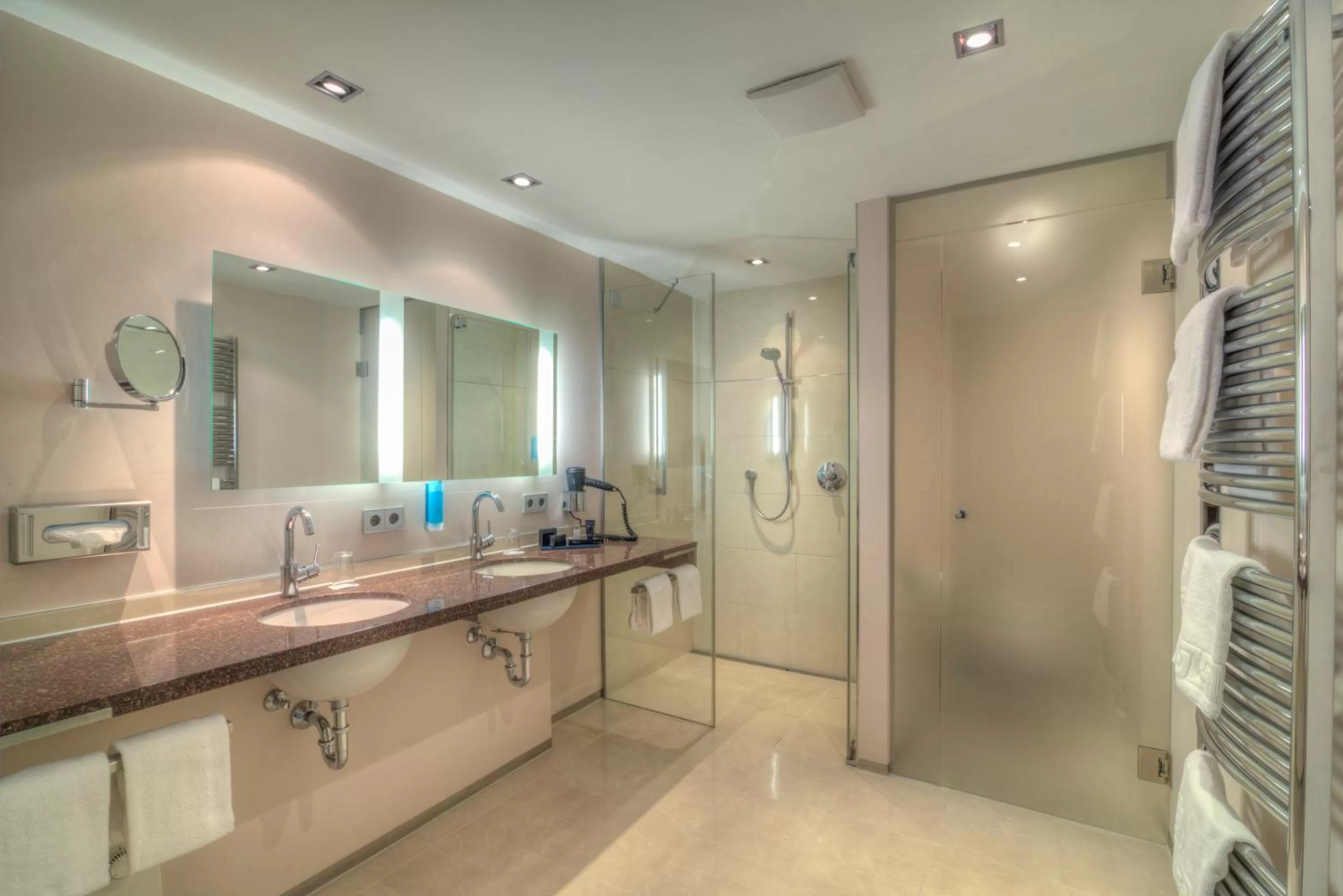 Bathroom in Parkhotel St.Leonhard