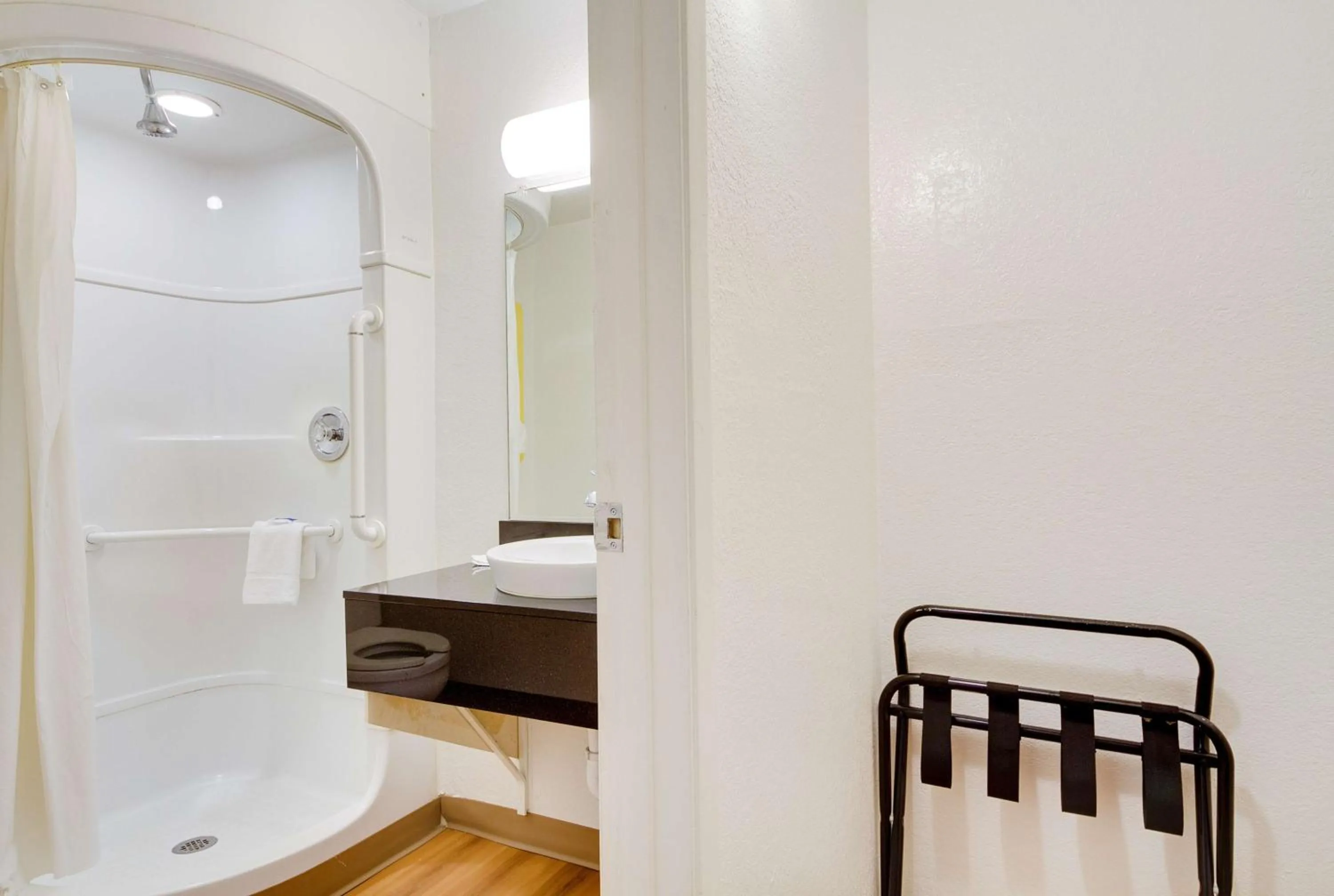 Shower in Avera Suites