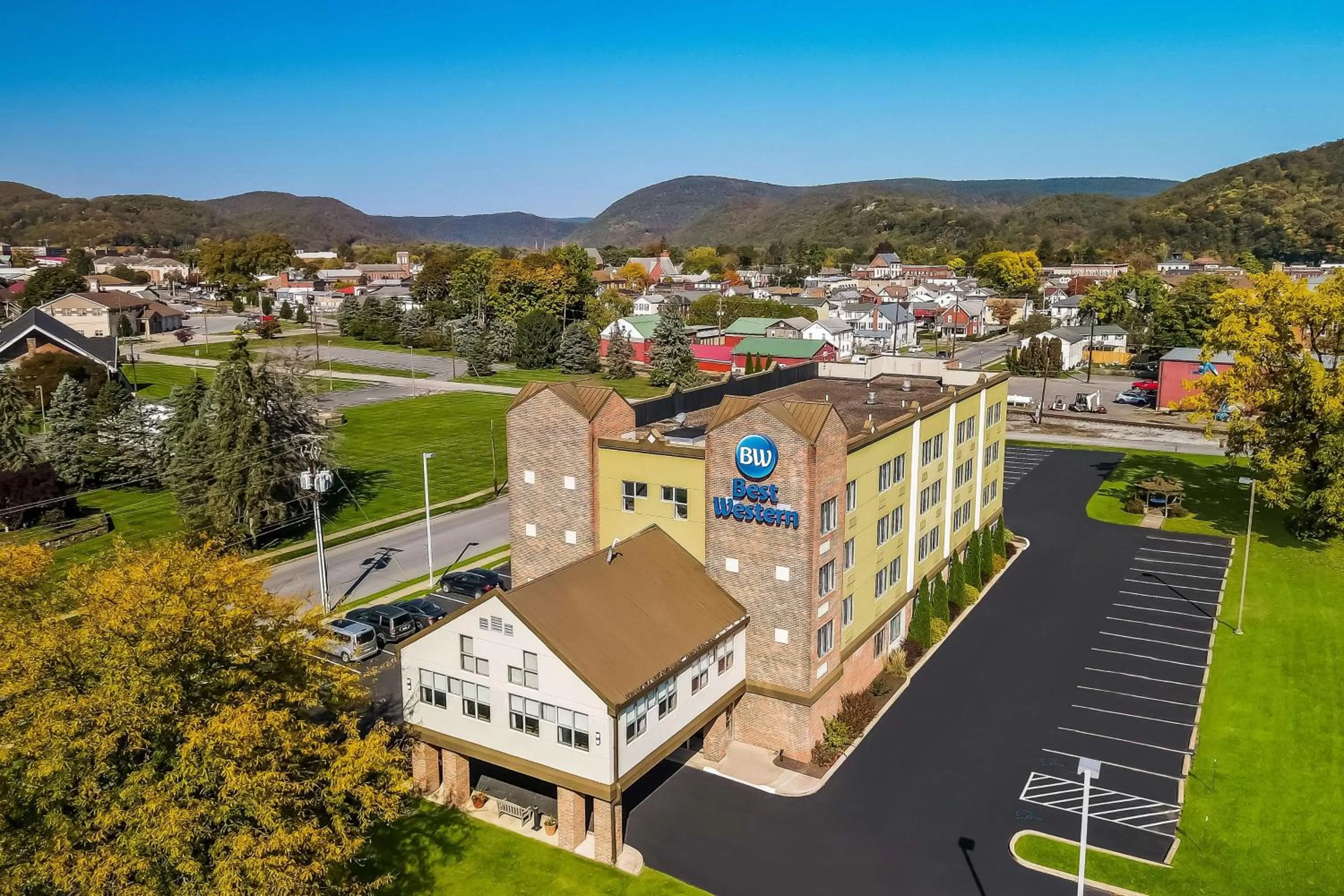 Property building in Best Western Lock Haven