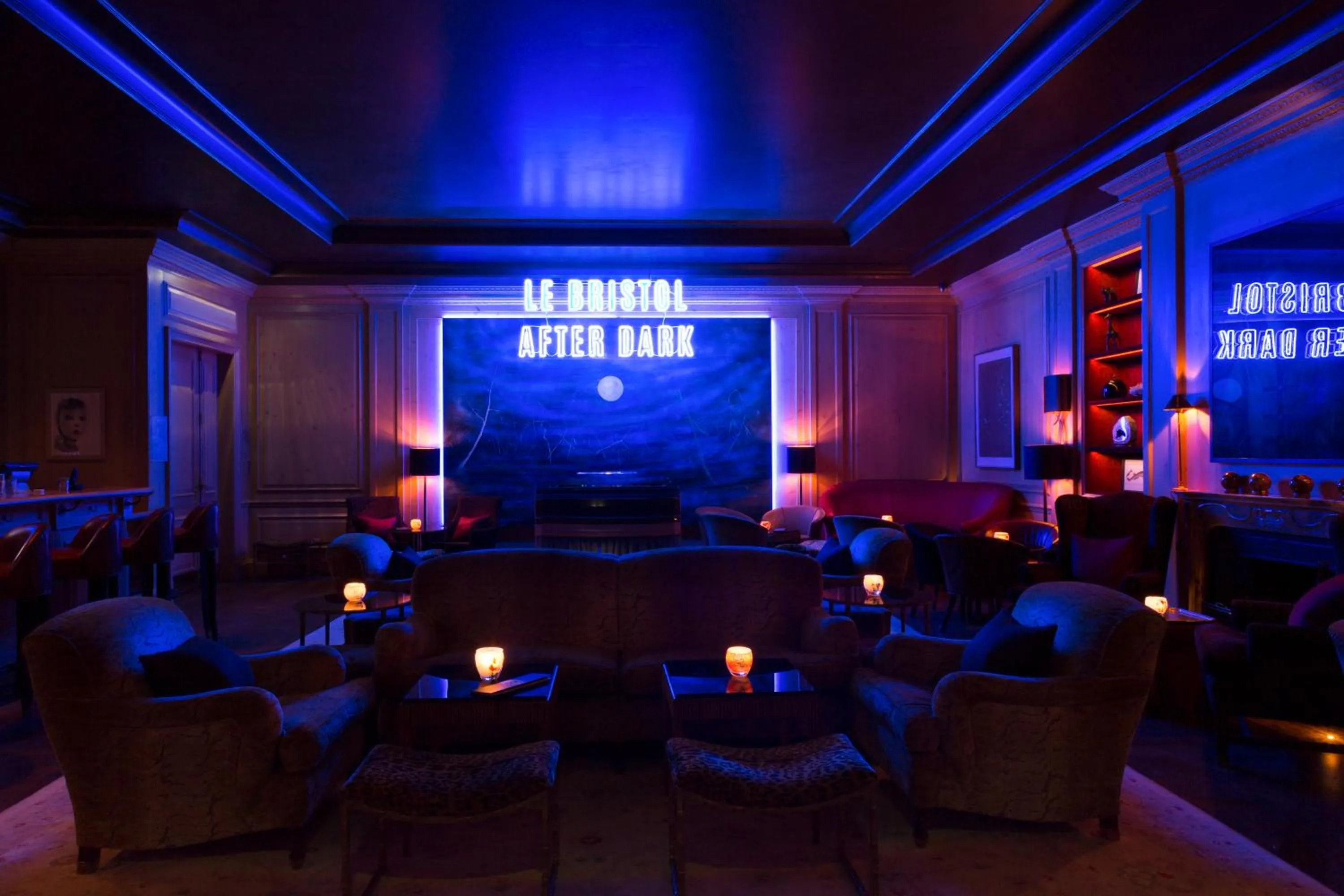 Lounge or bar in Le Bristol Paris, Oetker Hotels