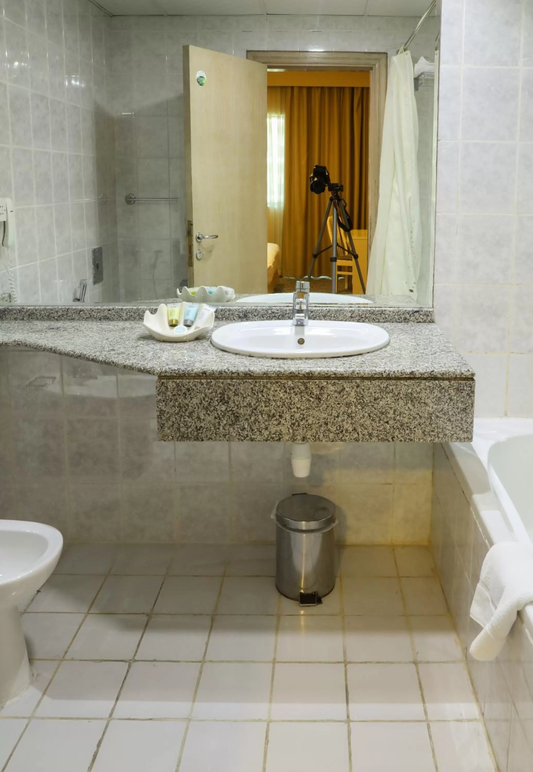 Bathroom in West Zone Pearl Hotel Apartment