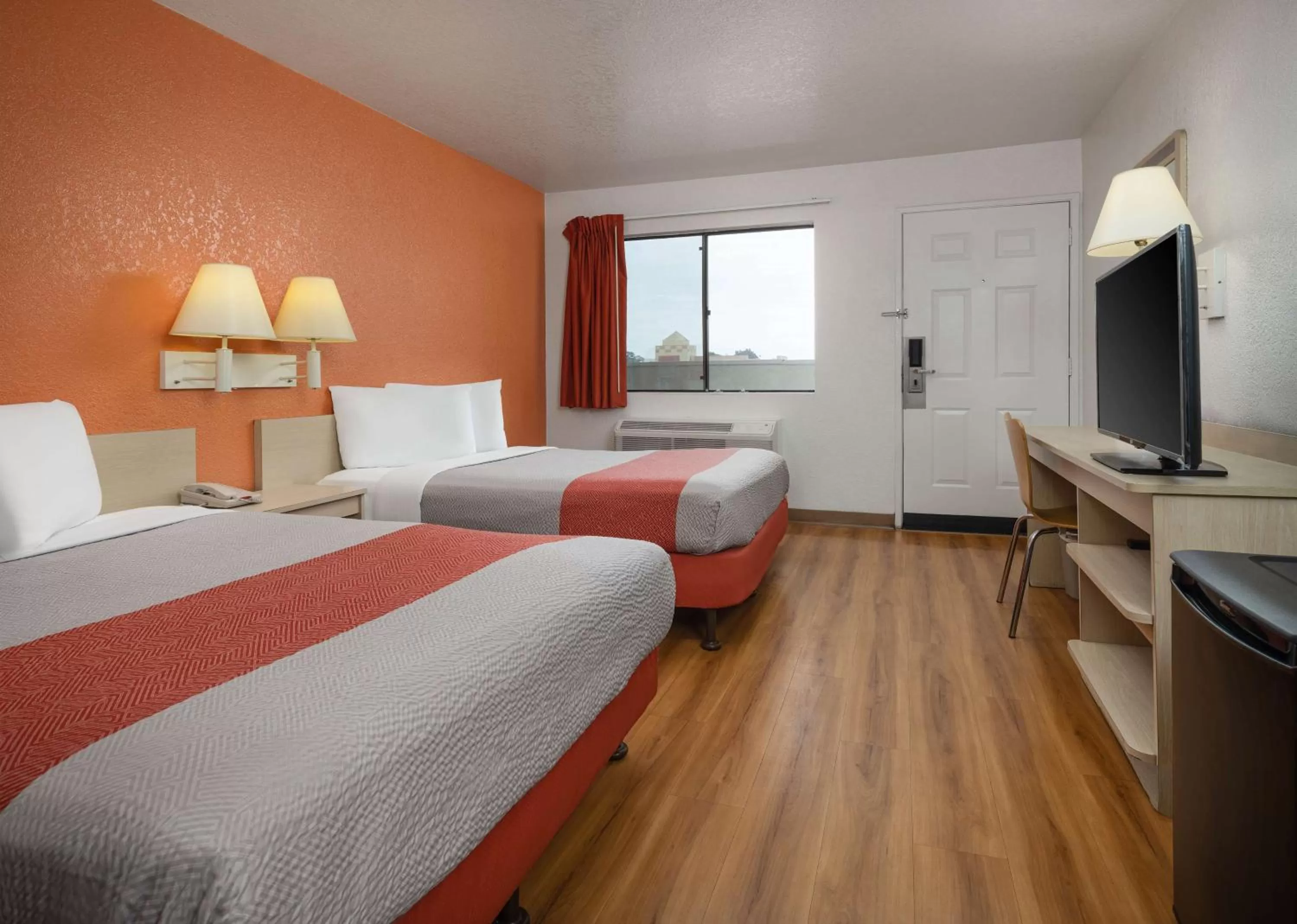 Bedroom, Bed in Motel 6-Buena Park, CA - Knotts Berry Farm - Disneyland