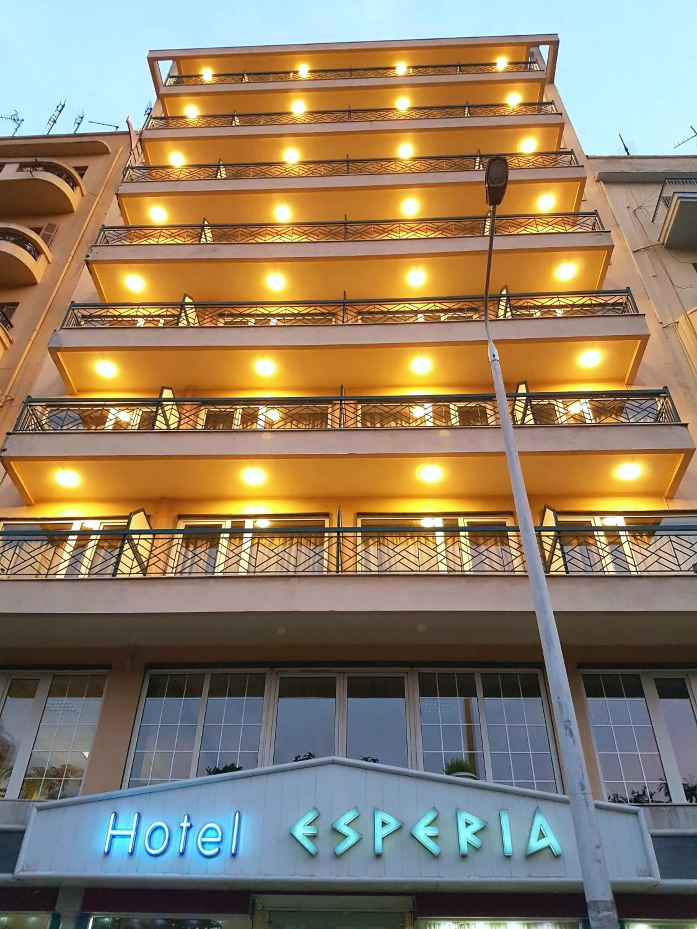 Facade/entrance in Esperia