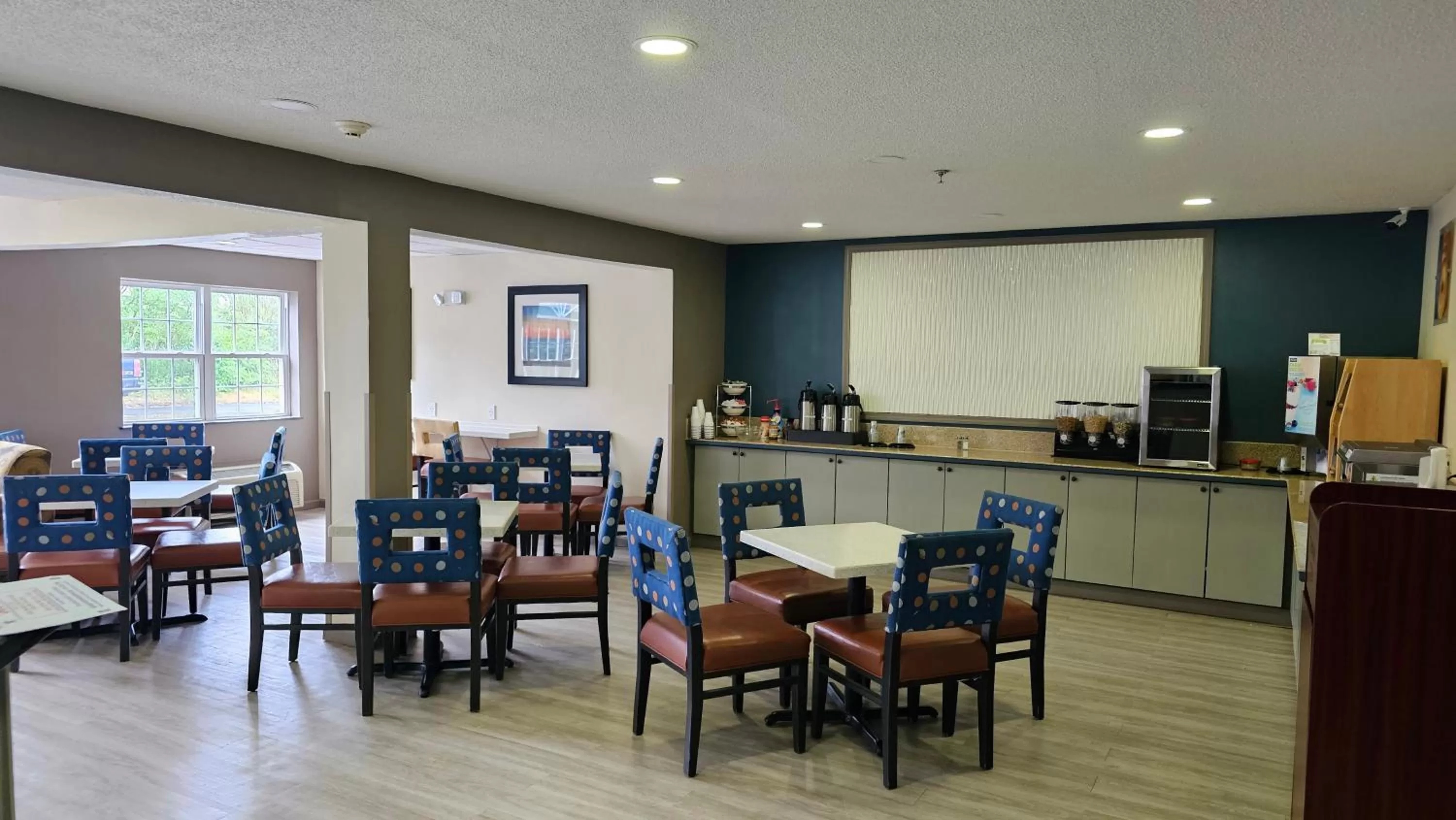 Breakfast in SureStay Hotel by Best Western Marienville