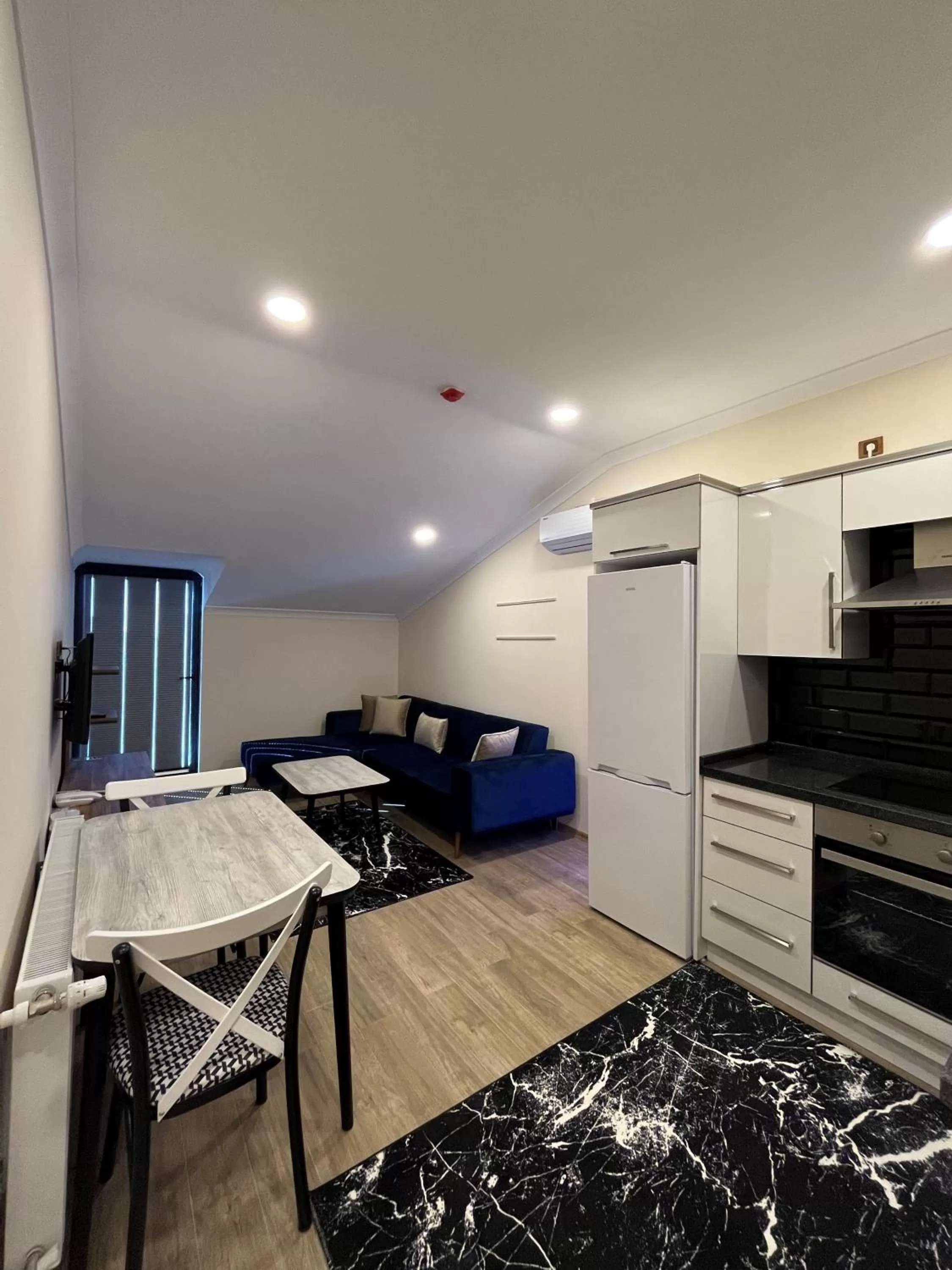 Living room in White House Apart