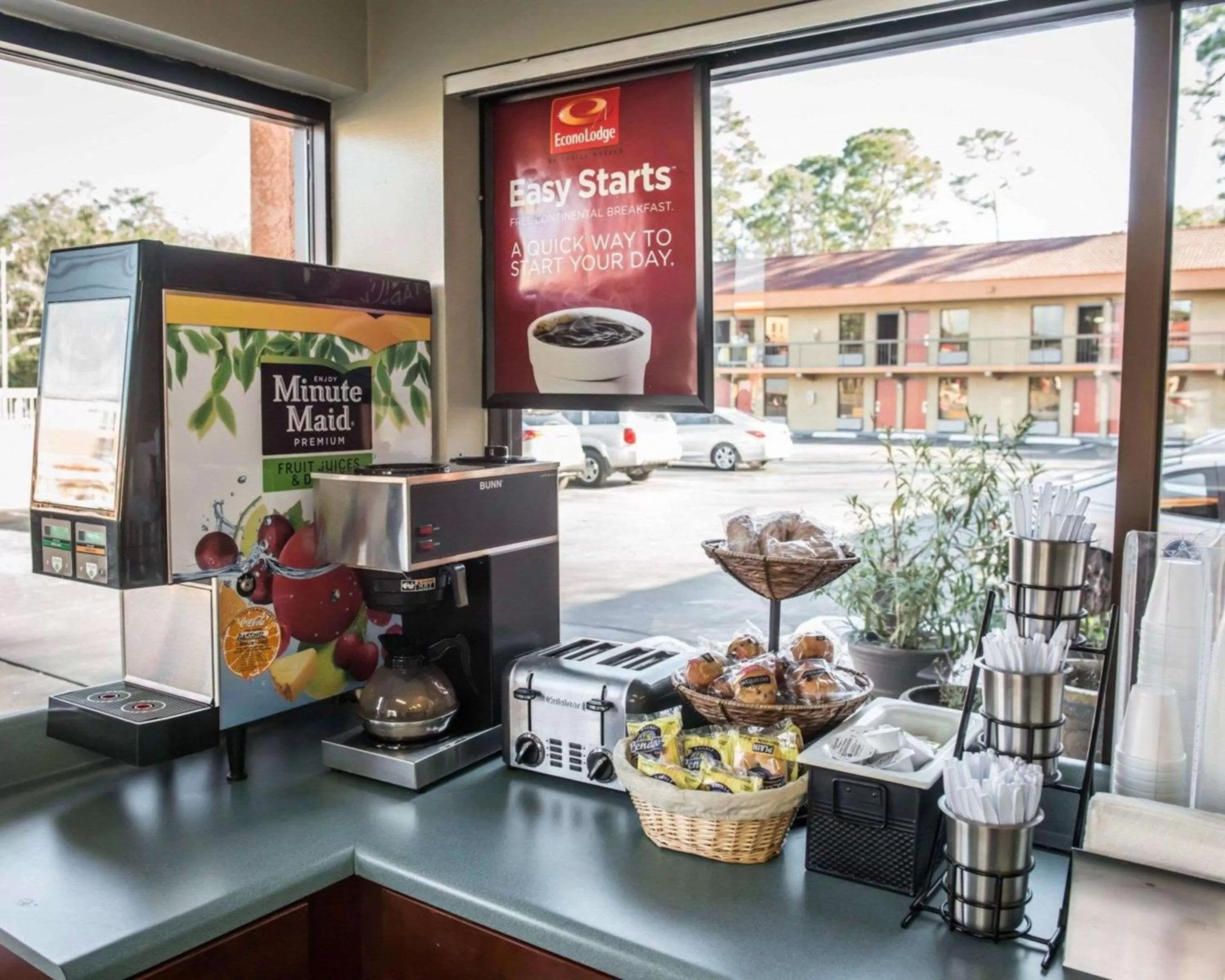 Restaurant/places to eat in Econo Lodge Panama City St Andrews