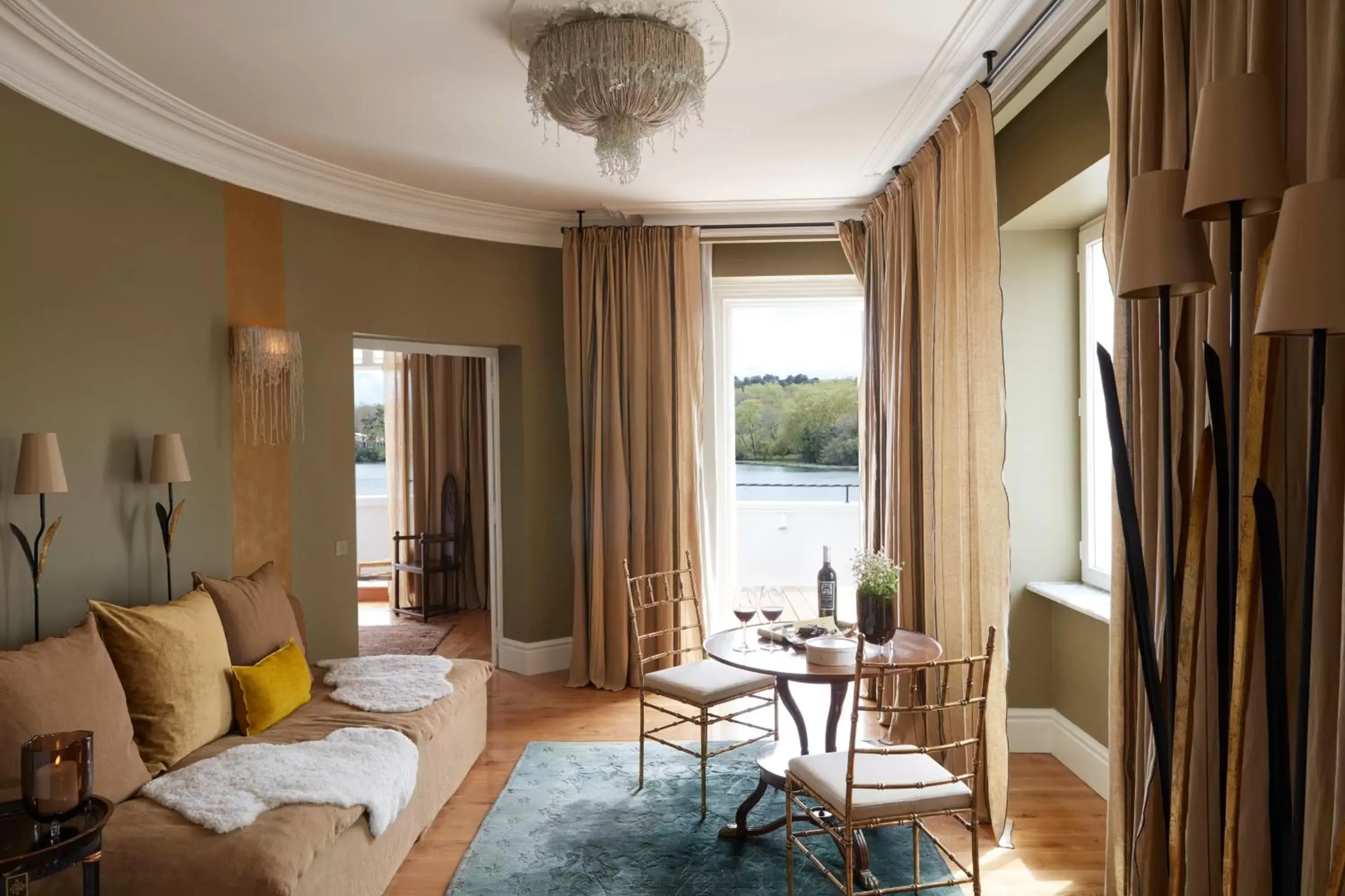 Superior Suite in Brindos, Lac & Château - Relais & Châteaux - Anglet Biarritz Superior Suite in Brindos, Lac & Château - Relais & Châteaux - Anglet Biarritz