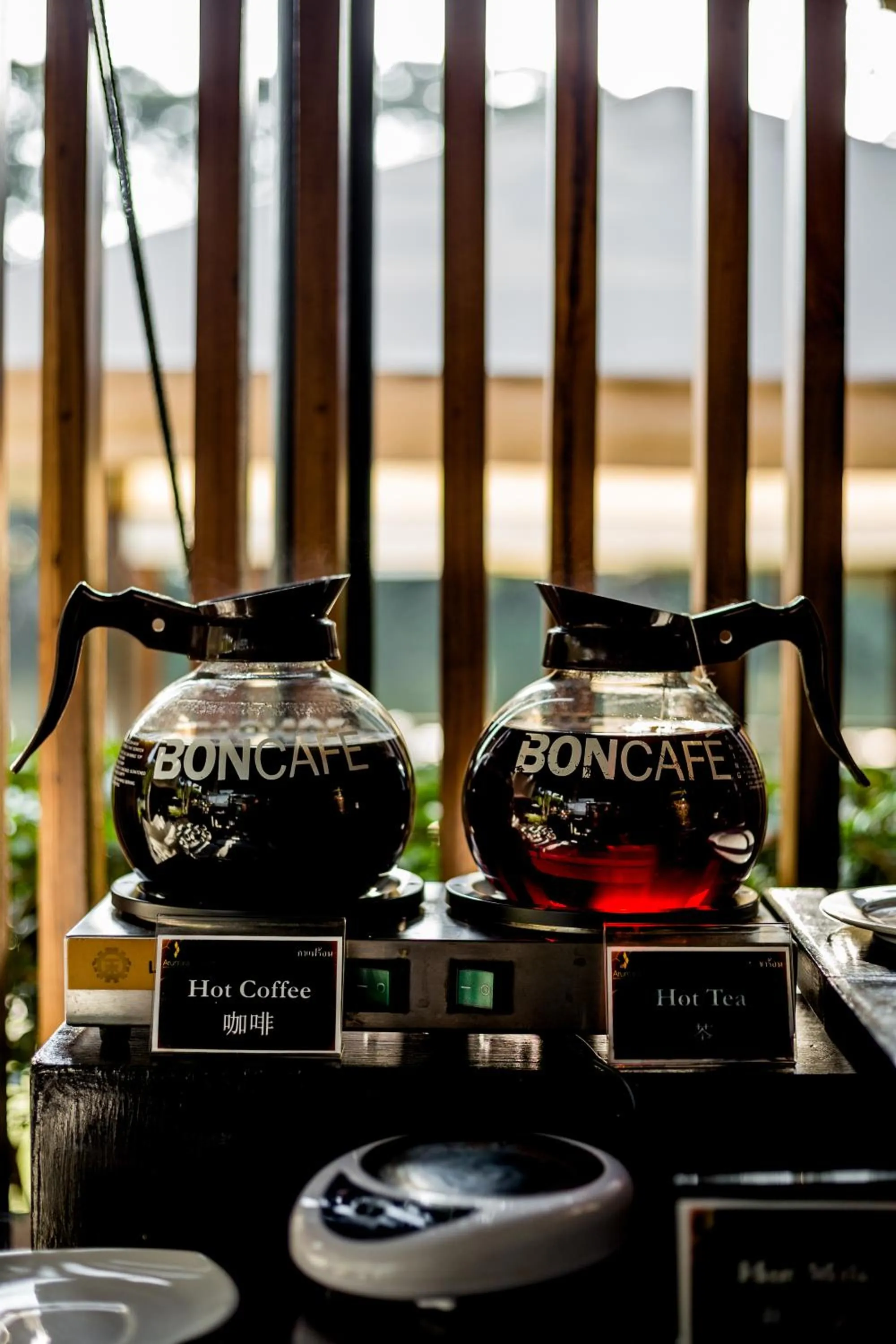 Food and drinks in Aruntara Riverside Boutique Hotel