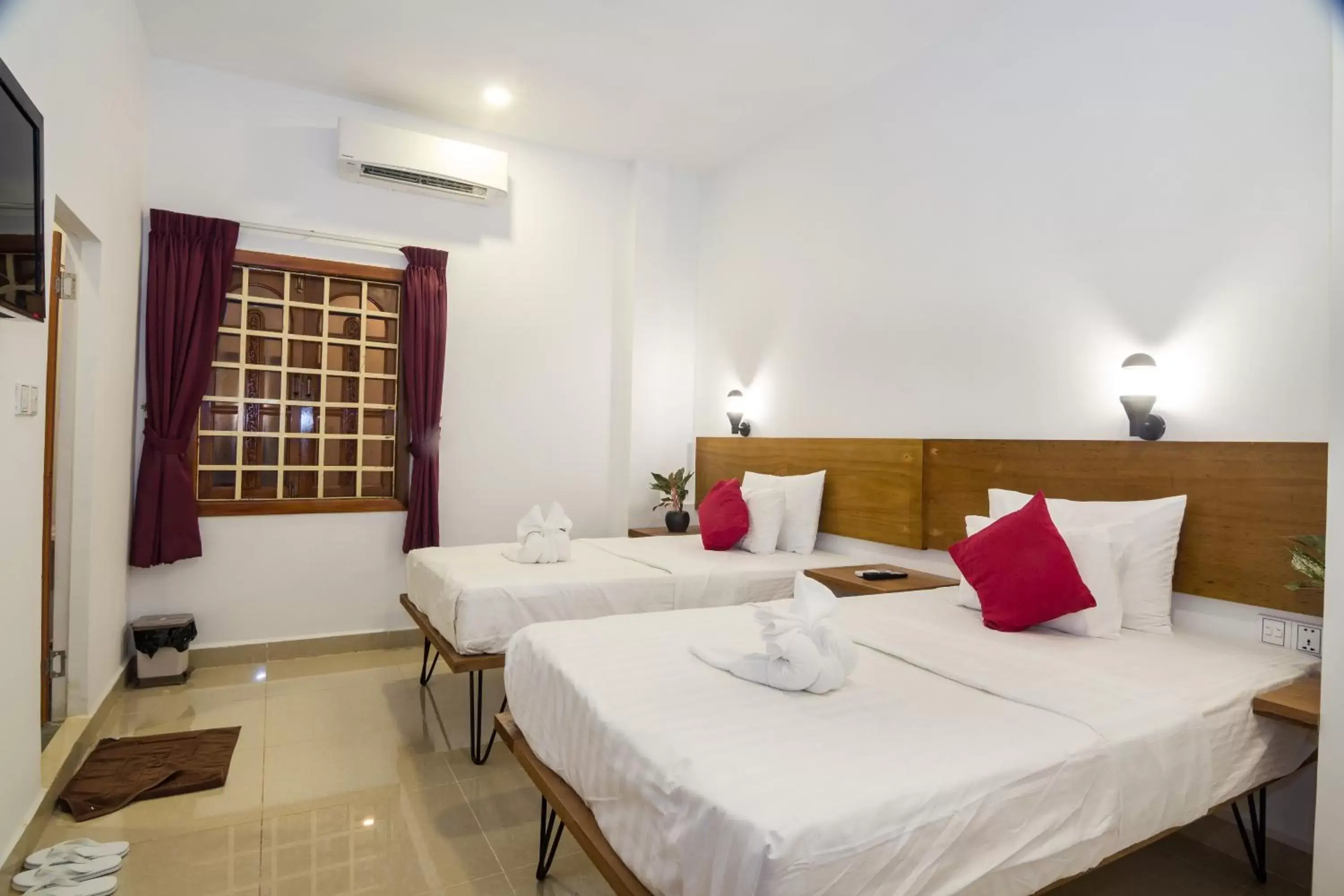 Deluxe Twin Room in Poolside Villa Deluxe Twin Room in Poolside Villa