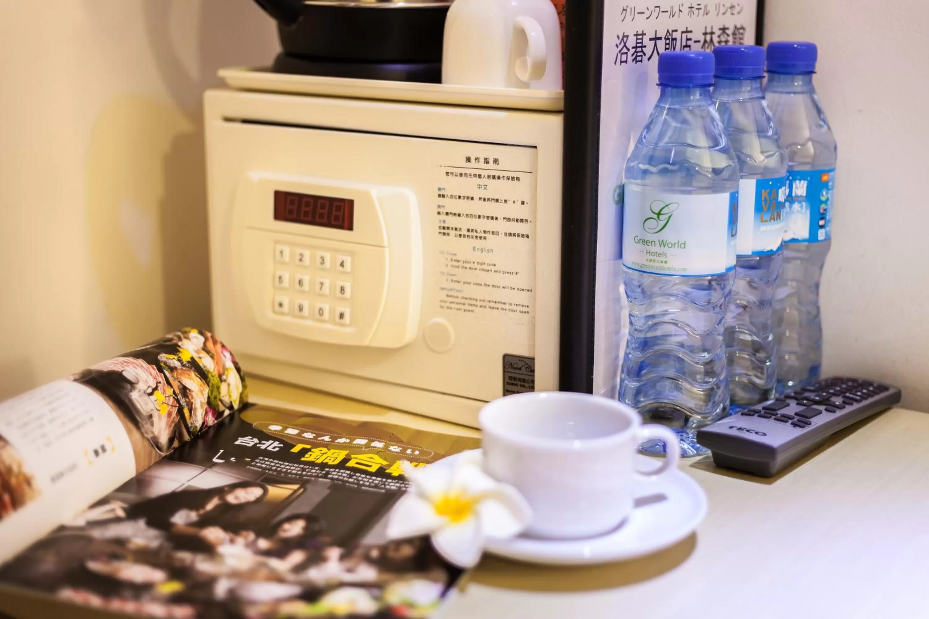 Non alcoholic drinks in Green World Linsen