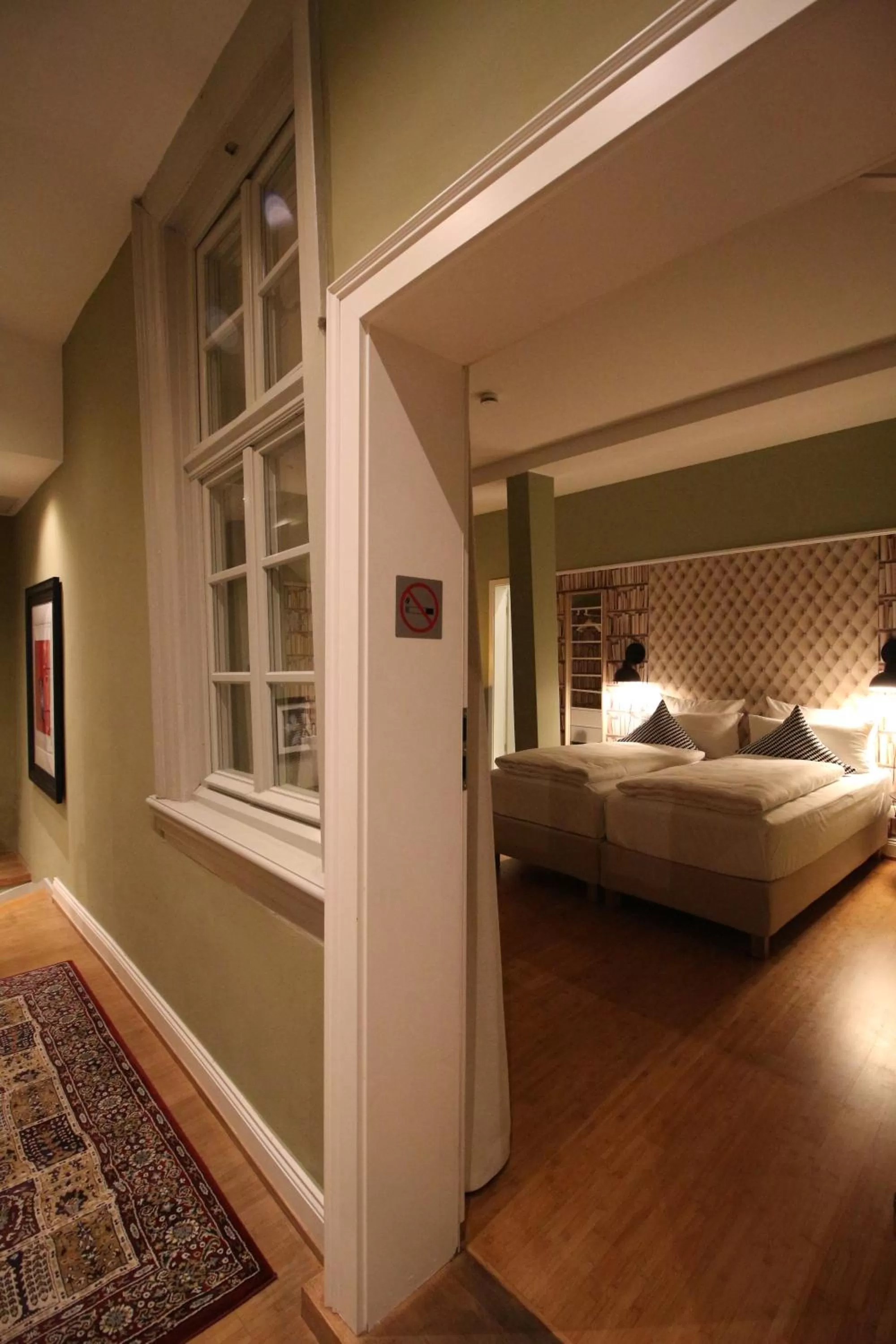 Photo of the whole room, Bed in Hotel Zur Alten Brücke