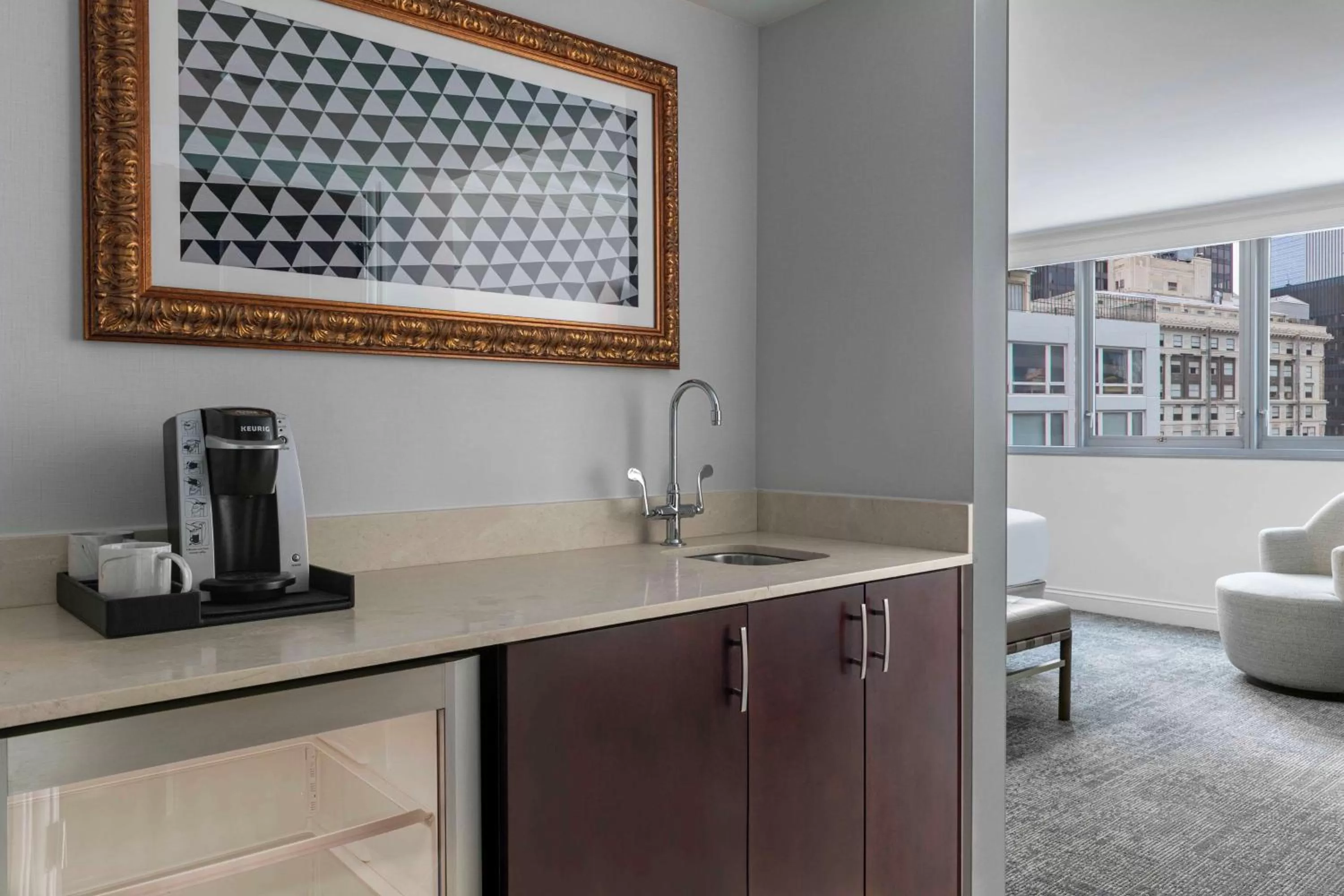 Kitchen or kitchenette in The Royal Sonesta Chicago Downtown