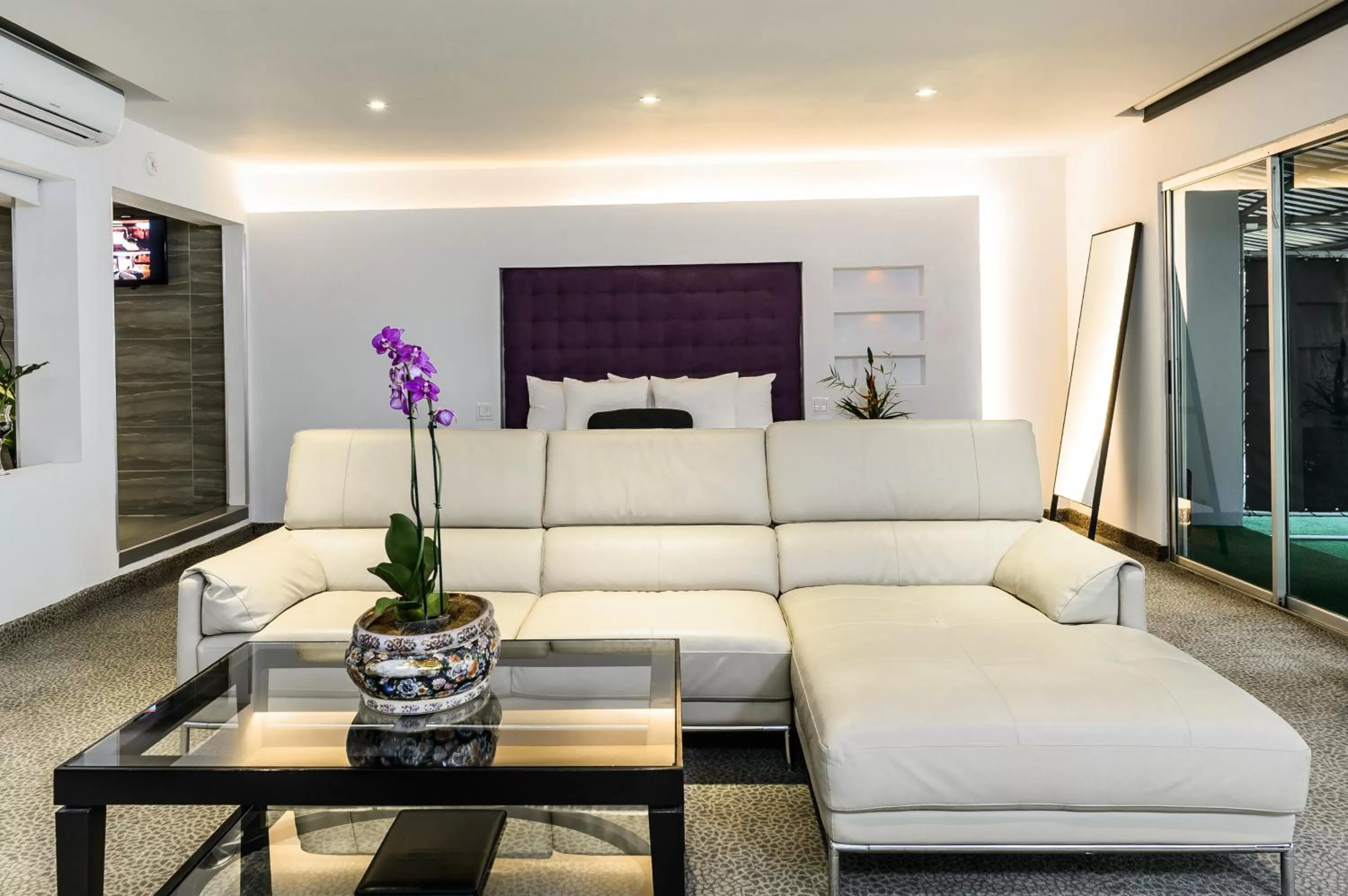 Bed in Riande Aeropuerto Hotel Casino