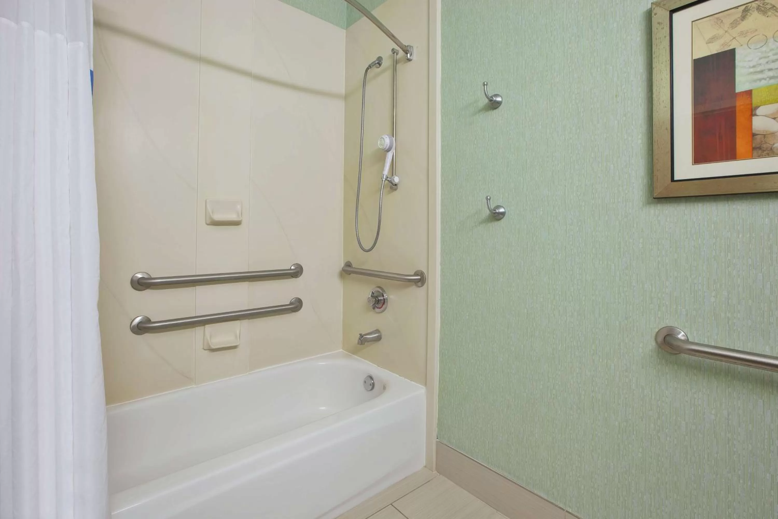 Bathroom in Hampton Inn & Suites South Bend