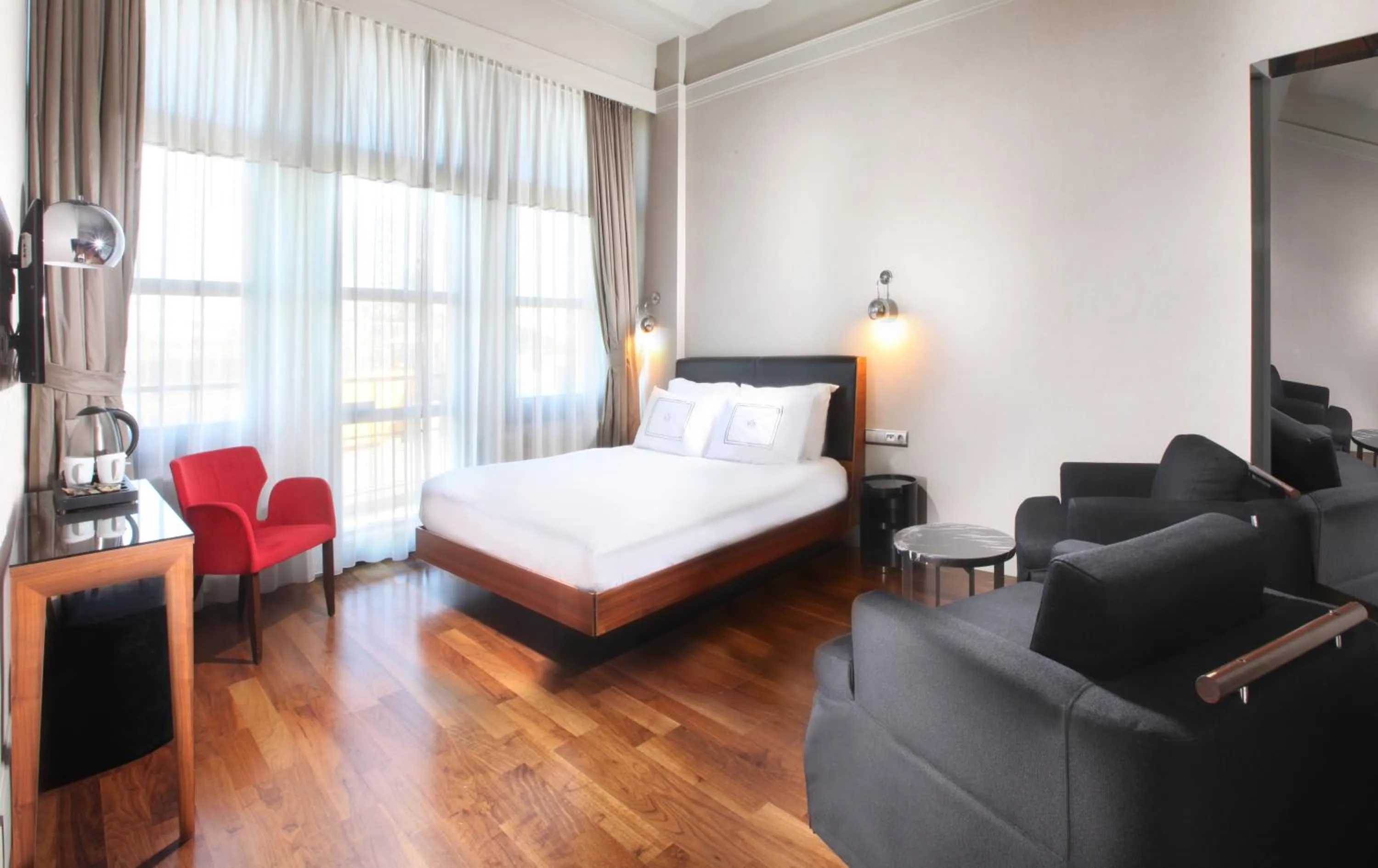 Photo of the whole room, Bed in The Haze Karaköy