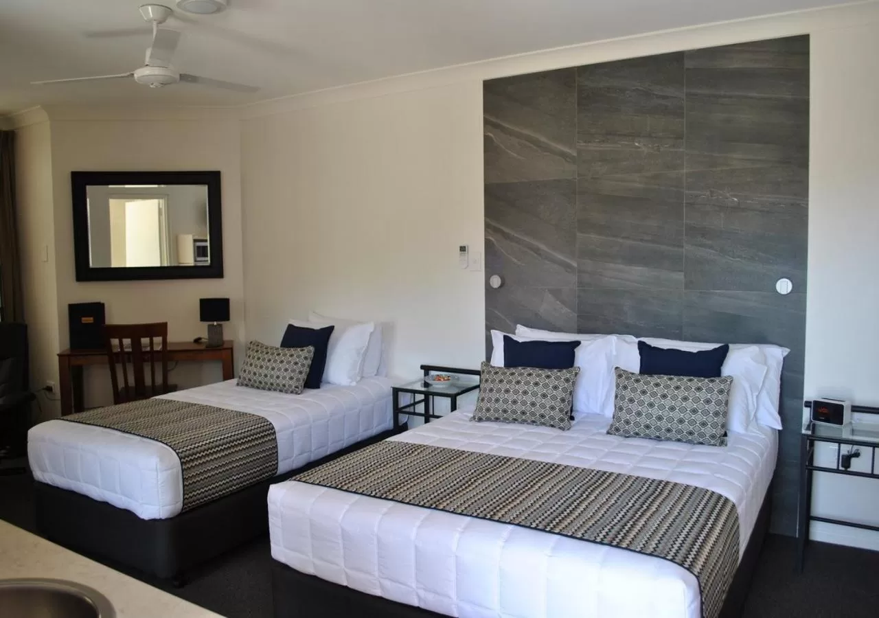 Bedroom, Bed in Heritage River Motor Inn