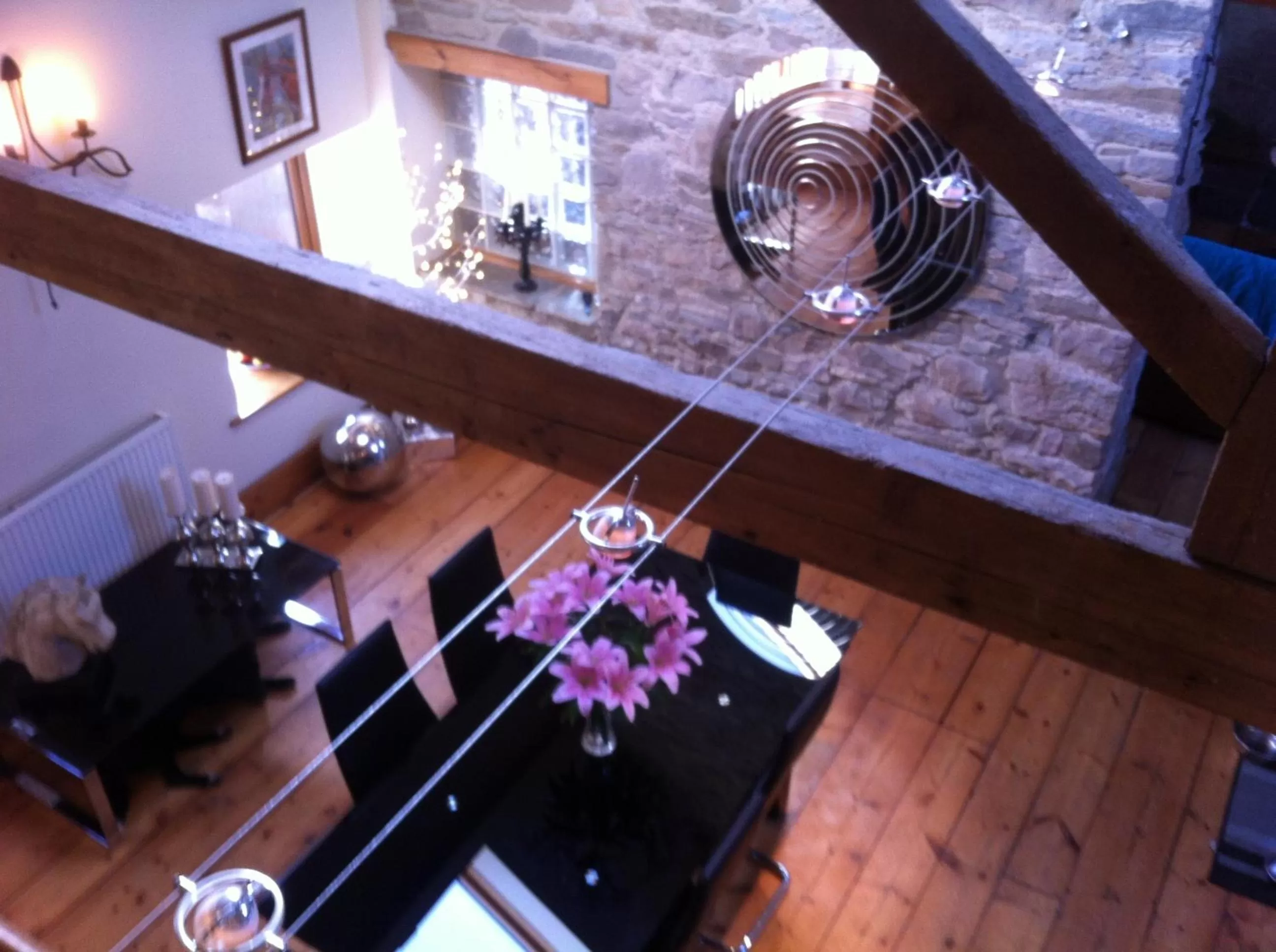 Dining area in Beudy Bach