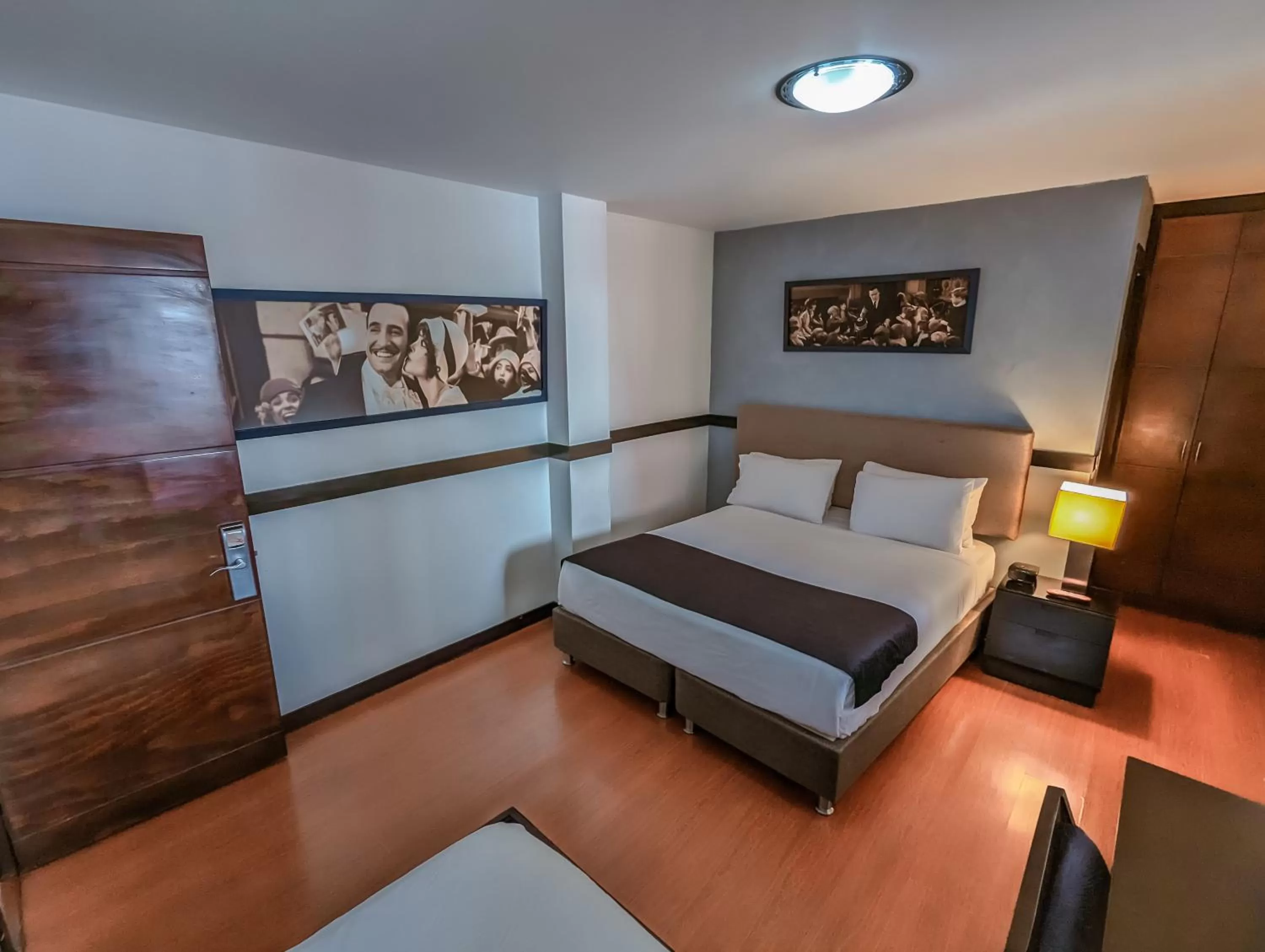 Bed in Hotel Charlotte Suite 26