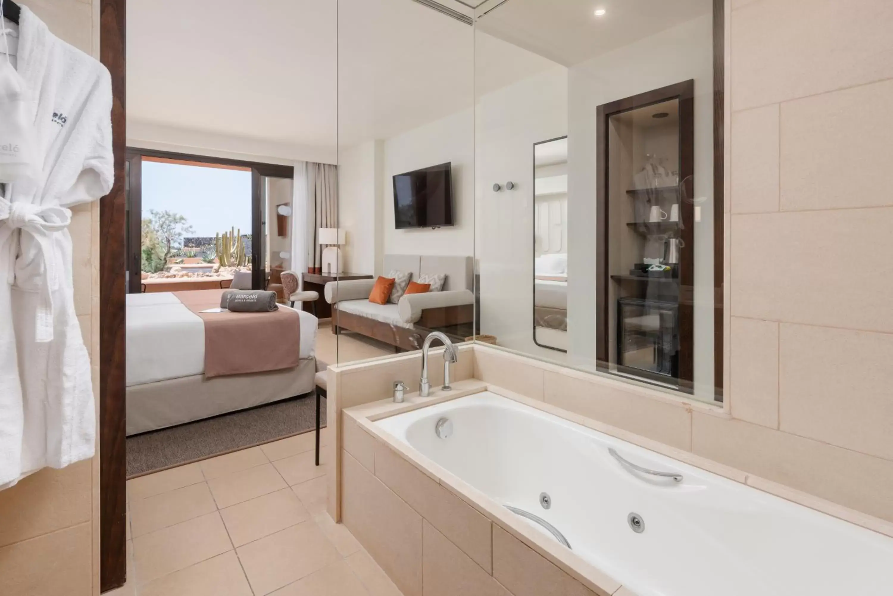 Deluxe Room (2 Adults + 1 Child) in Barceló Tenerife Royal Level Deluxe Room (2 Adults + 1 Child) in Barceló Tenerife Royal Level