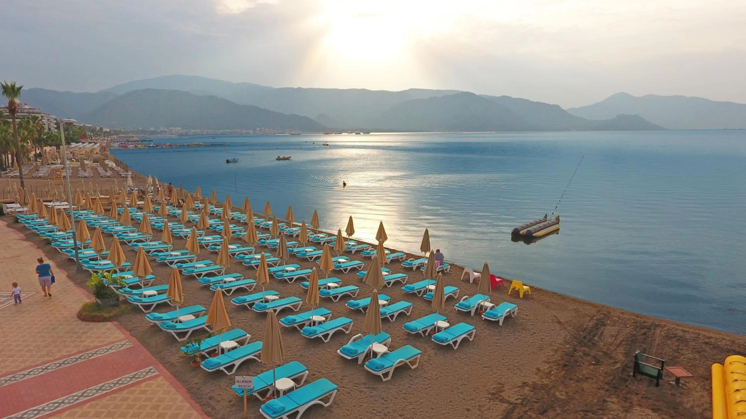 Beach in Blue Bay Platinum