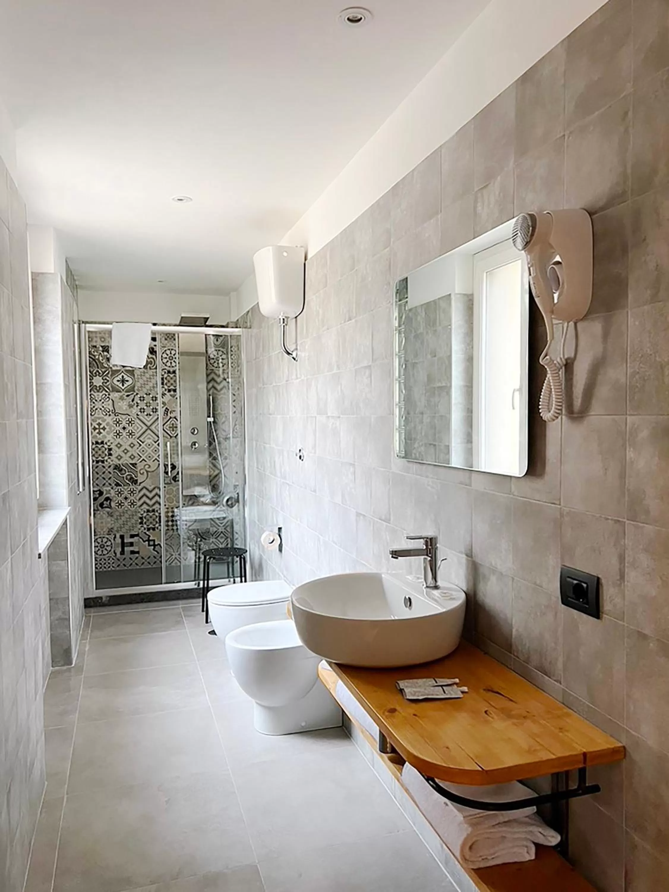 Bathroom in Hotel King