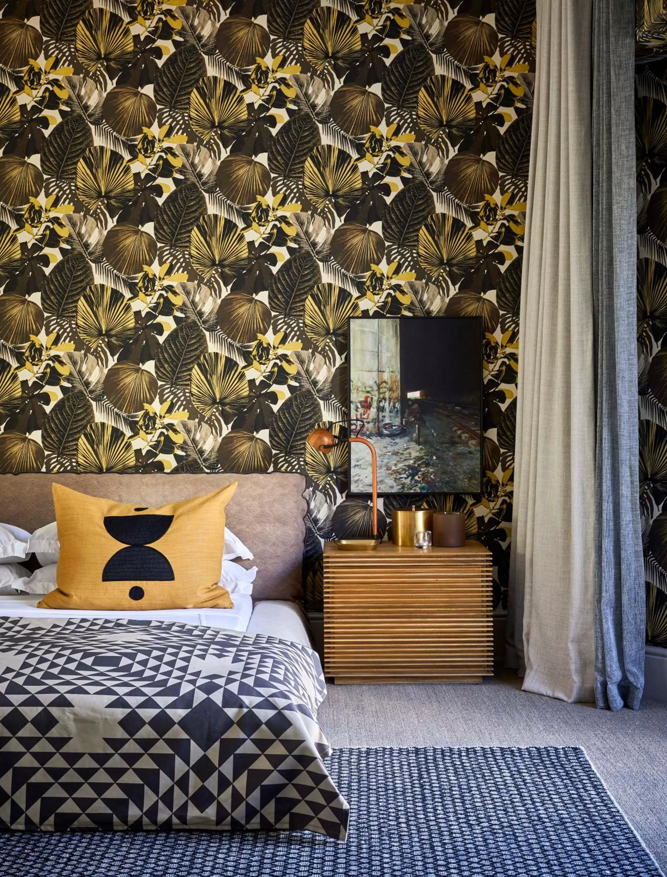 Bed in The Thatch House Boutique Hotel, Hermanus