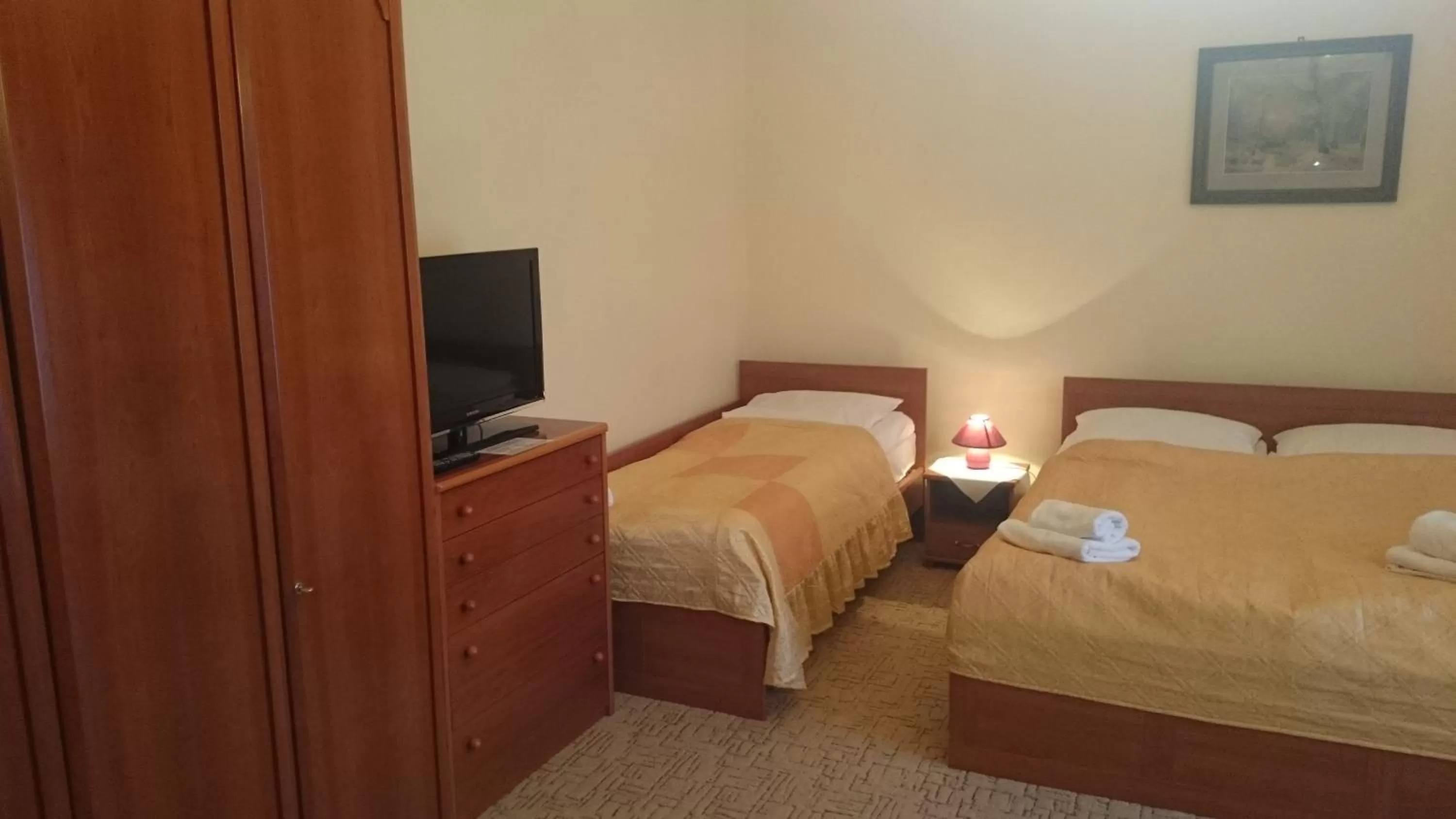 Photo of the whole room, Bed in Hotel Zamek Karnity