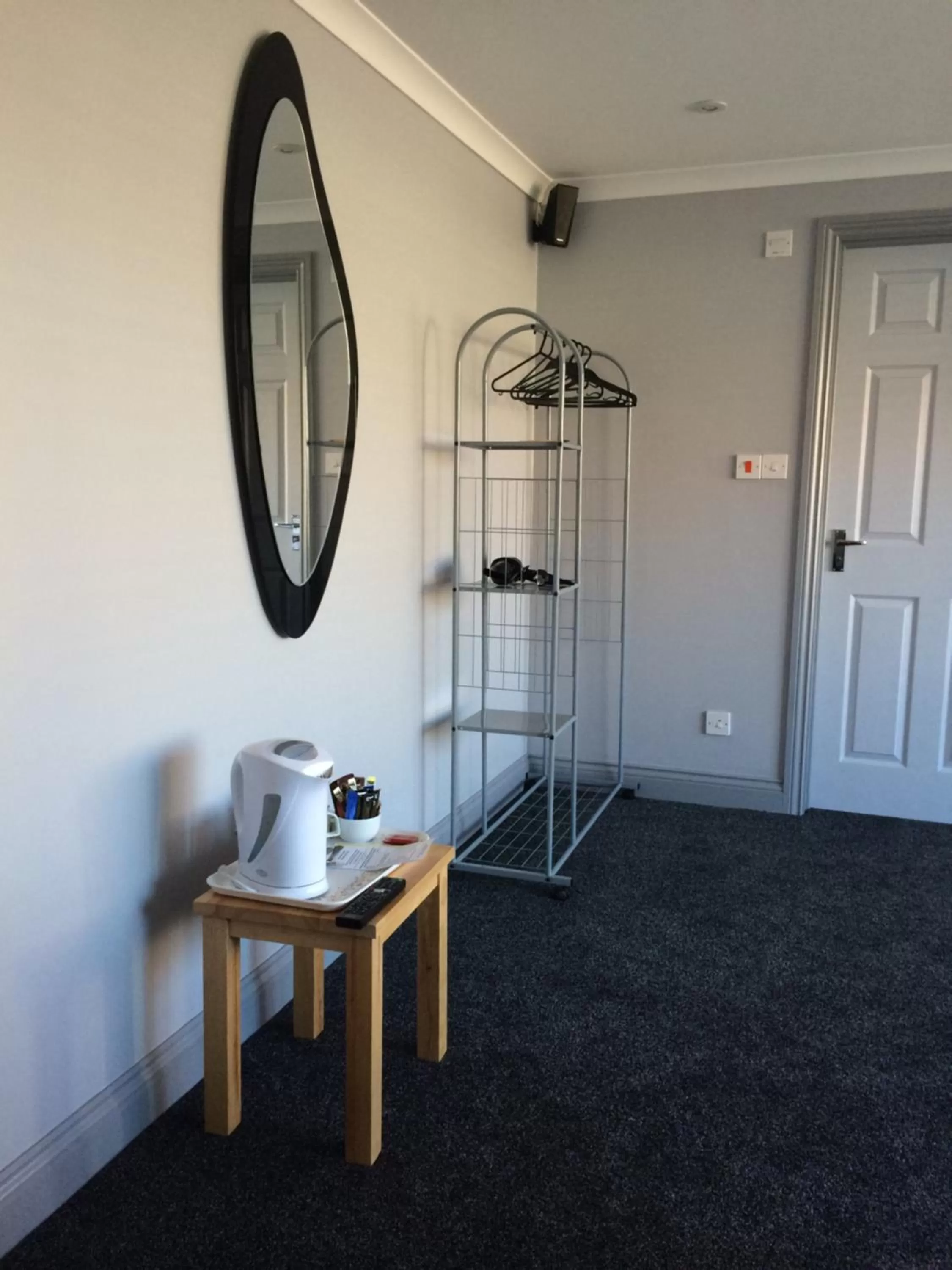 Bedroom in Links Lets Room Only